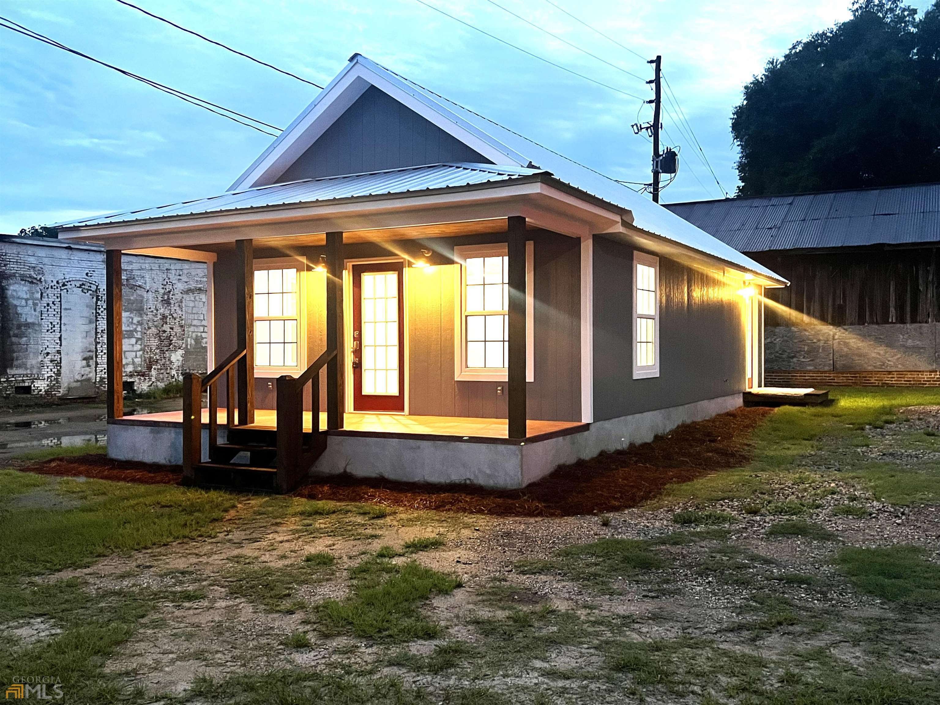 131 N Masonic Street