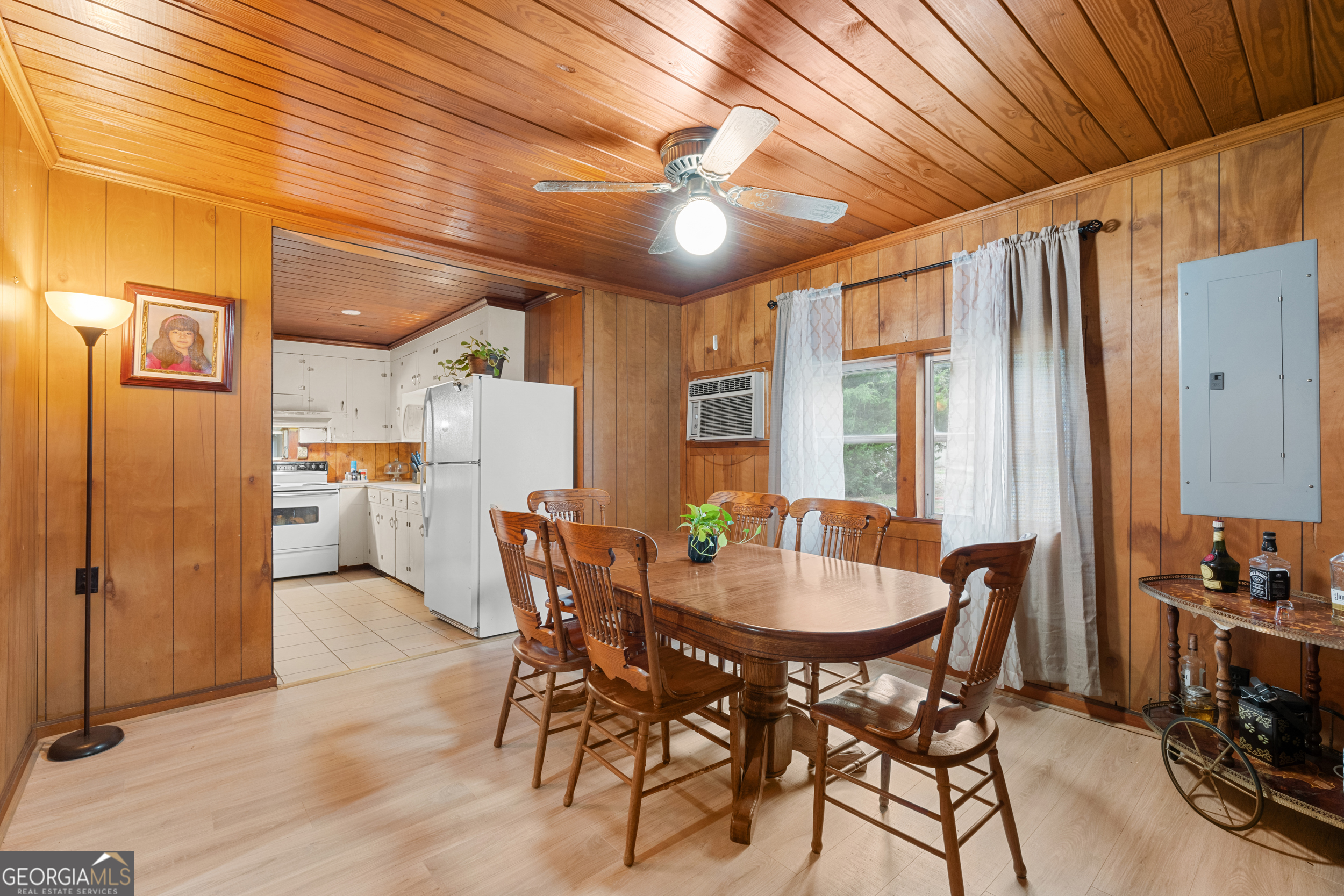 1135 N Masonic Street