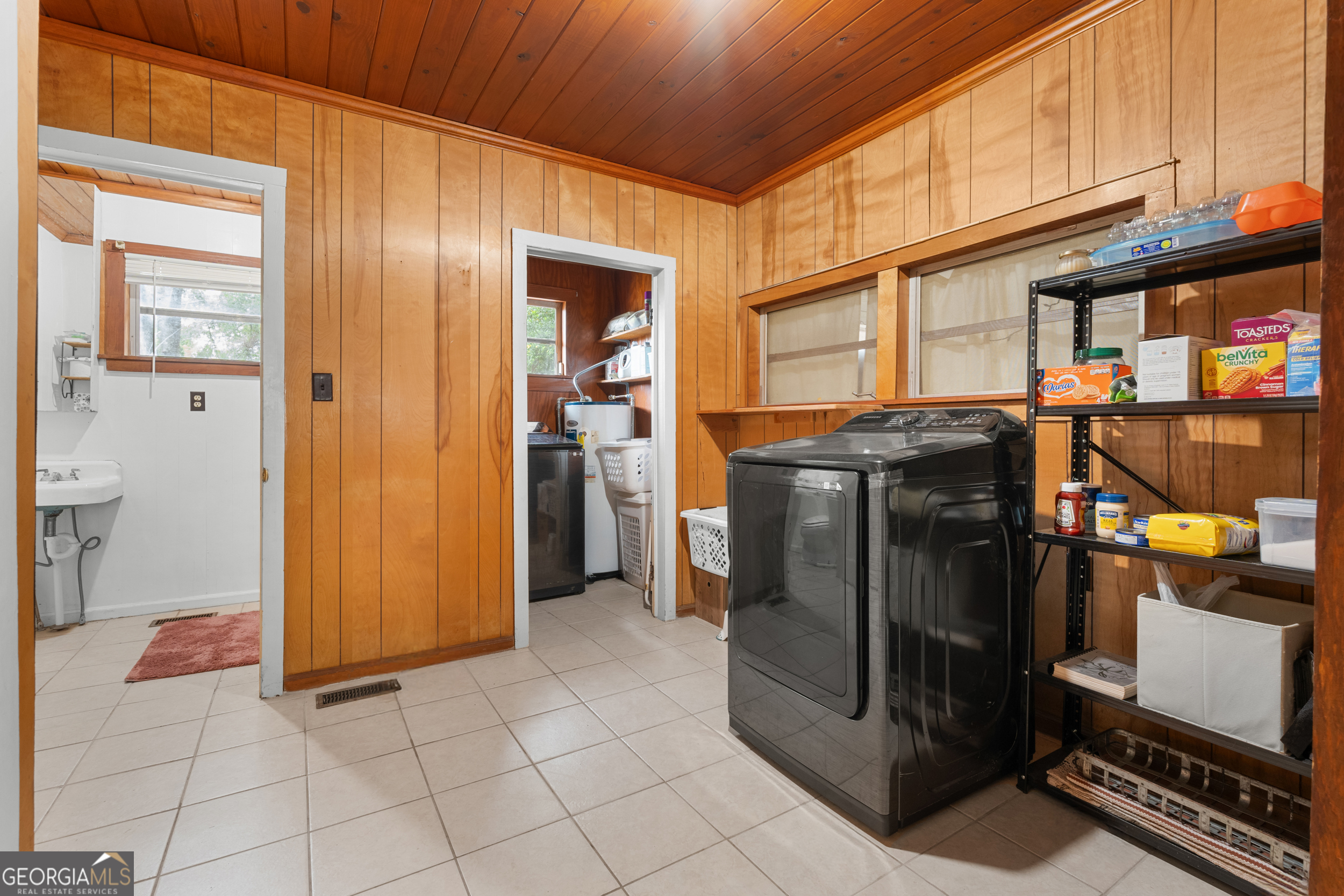 1135 N Masonic Street