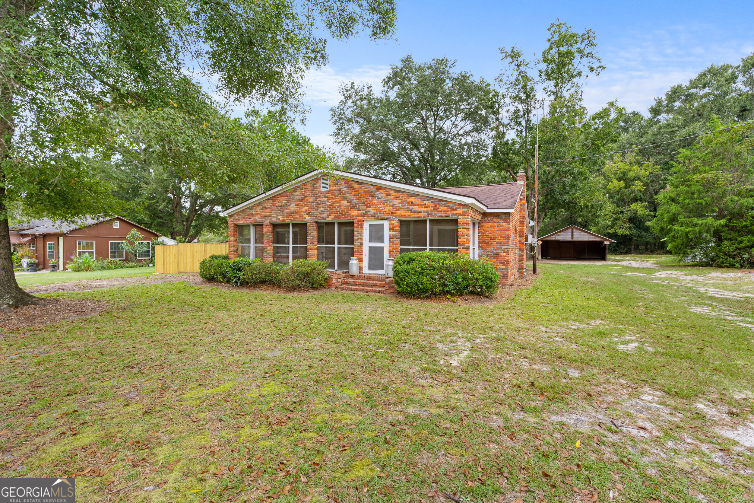 1135 N Masonic Street