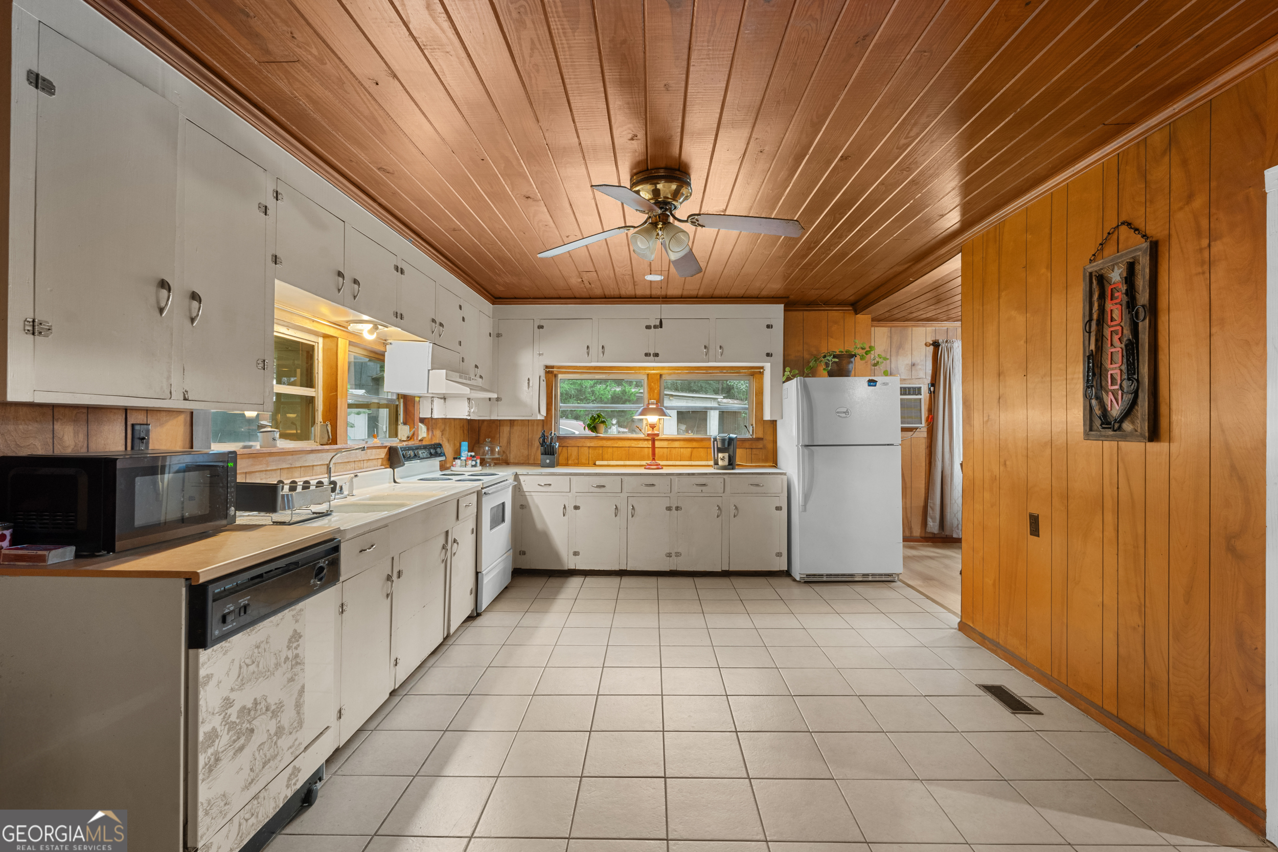 1135 N Masonic Street