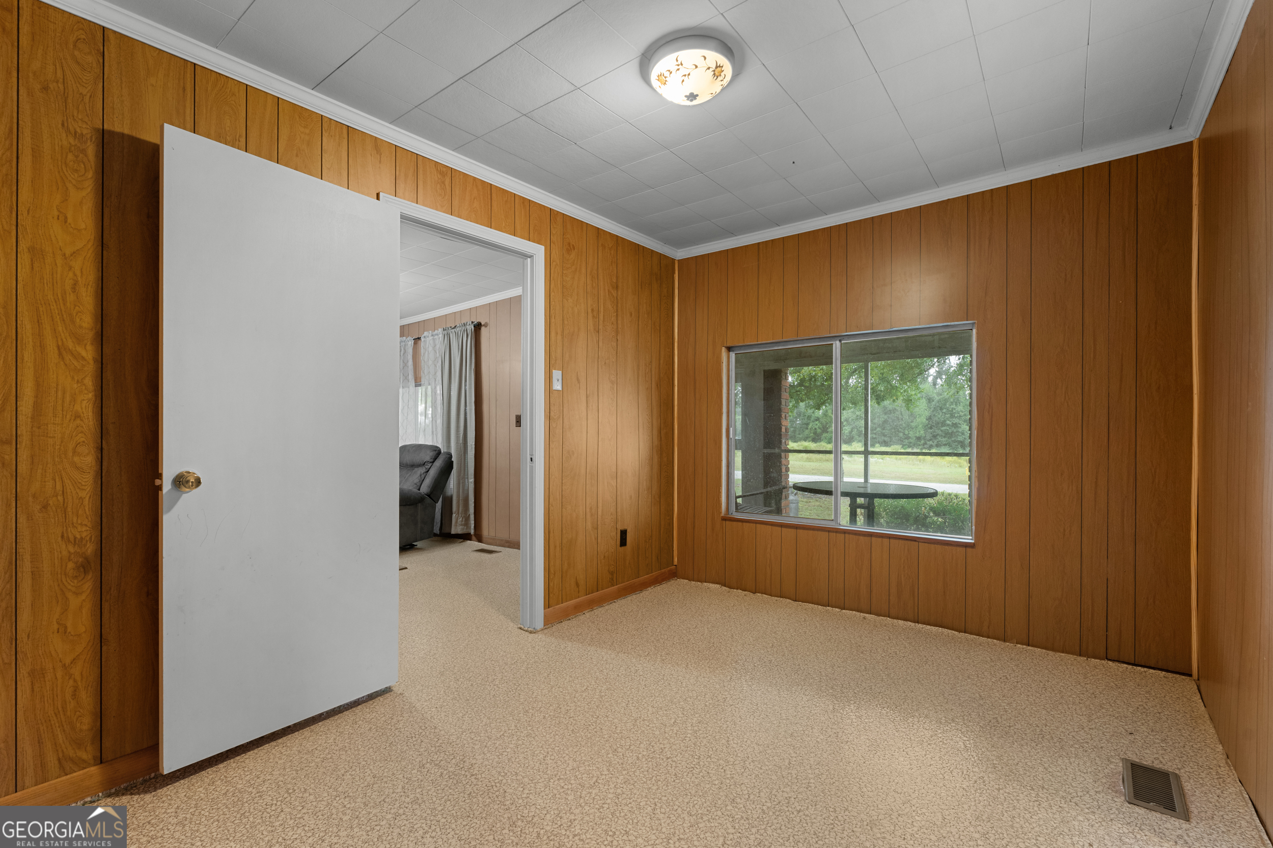 1135 N Masonic Street