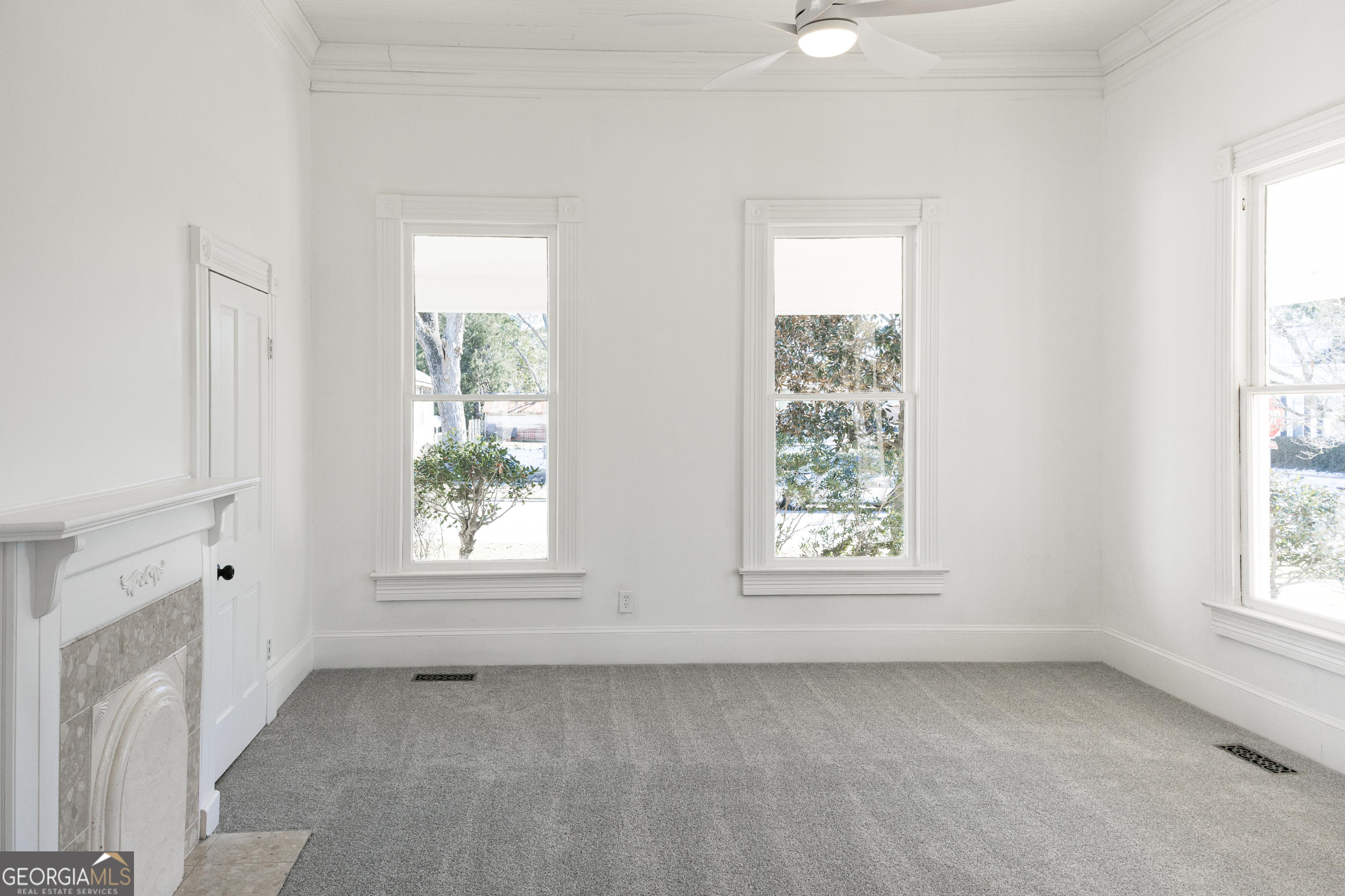 643 Barney Avenue