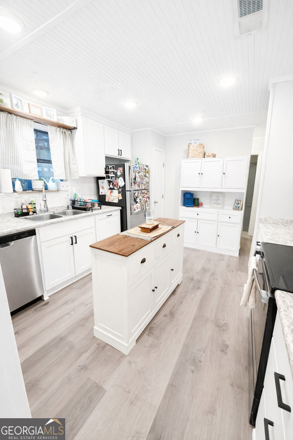 221 Sylvan Heights Drive