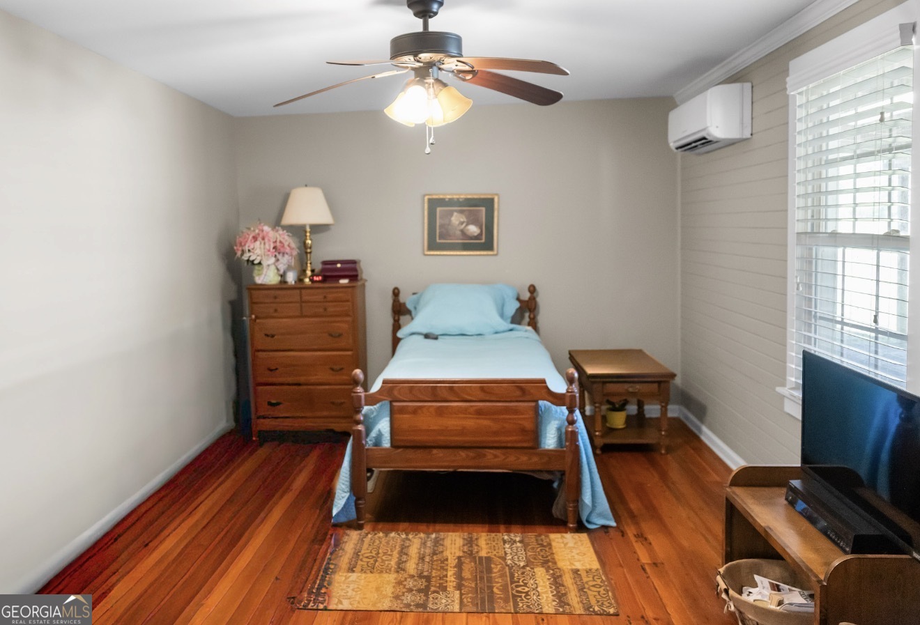 17332 Old River Road