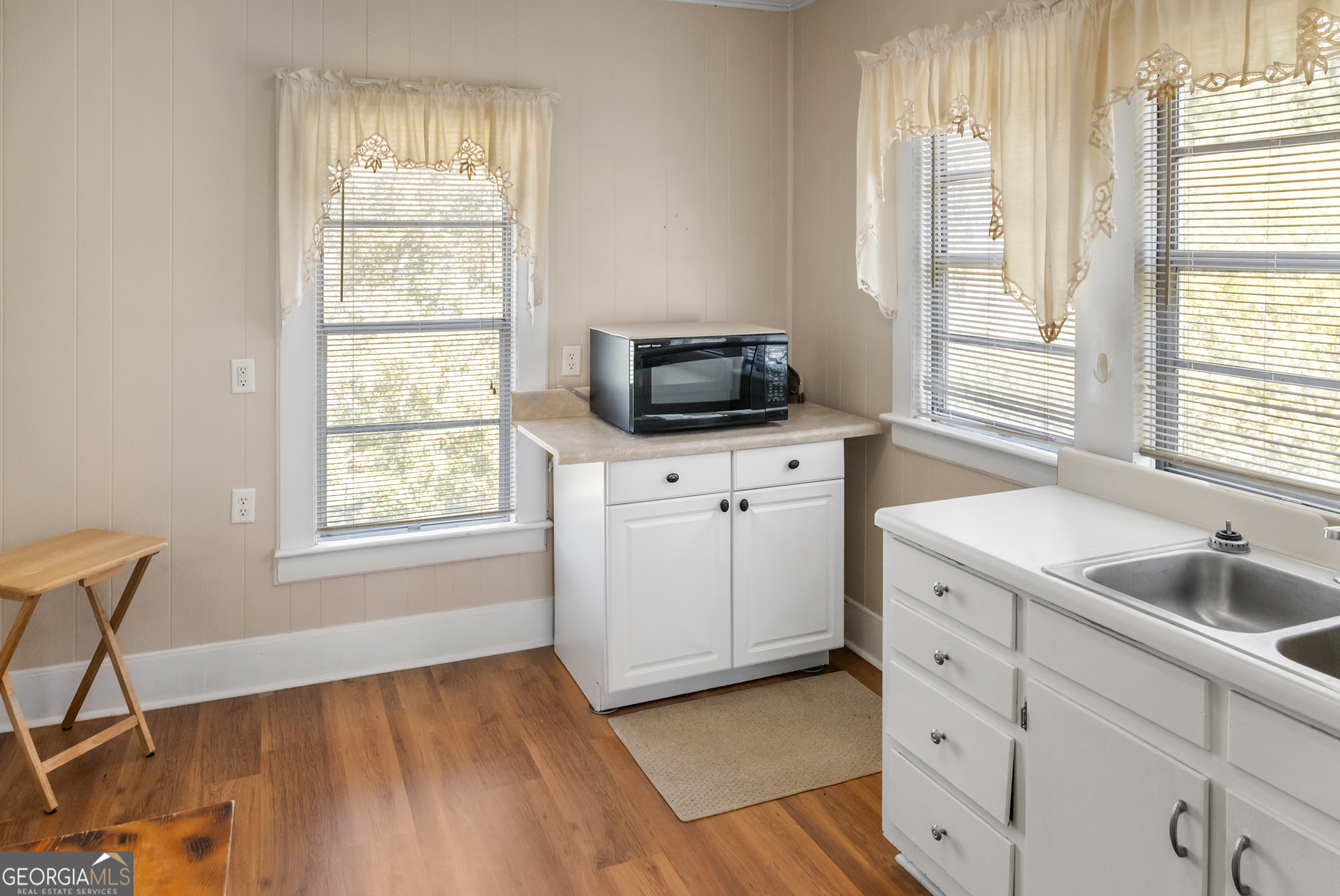 17332 Old River Road