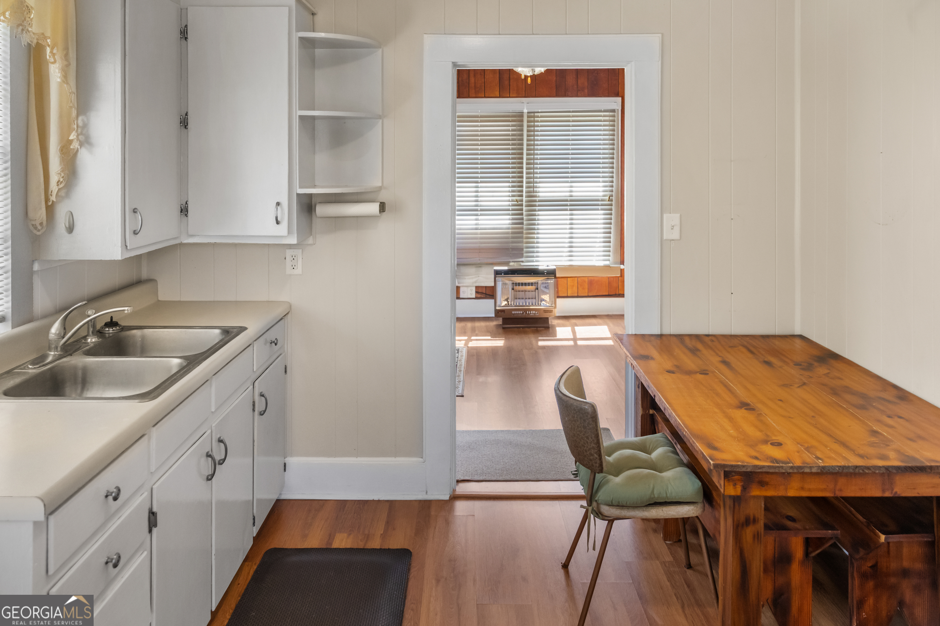 17332 Old River Road