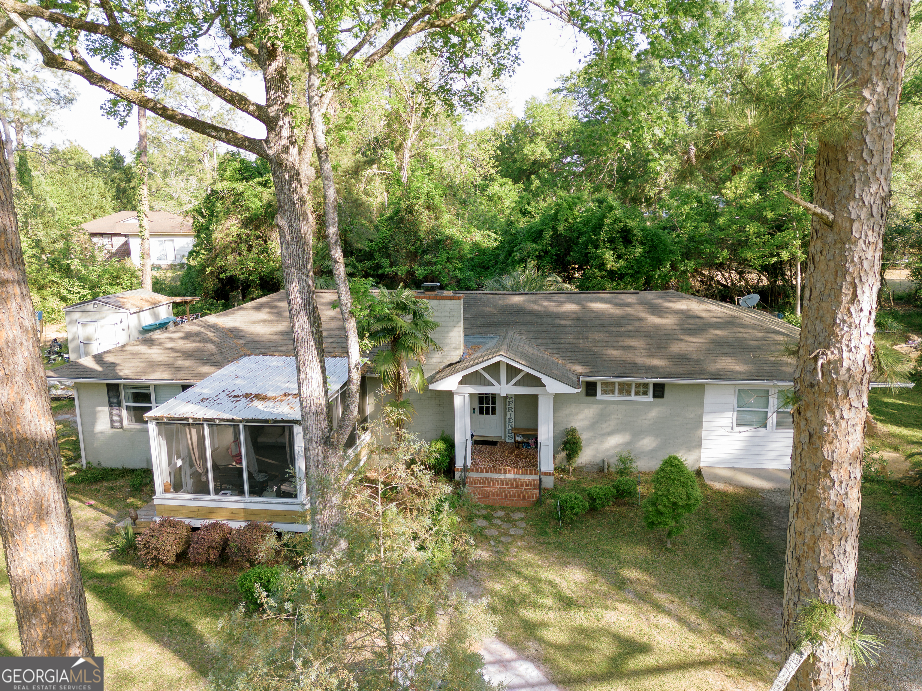 221 N Lake Drive