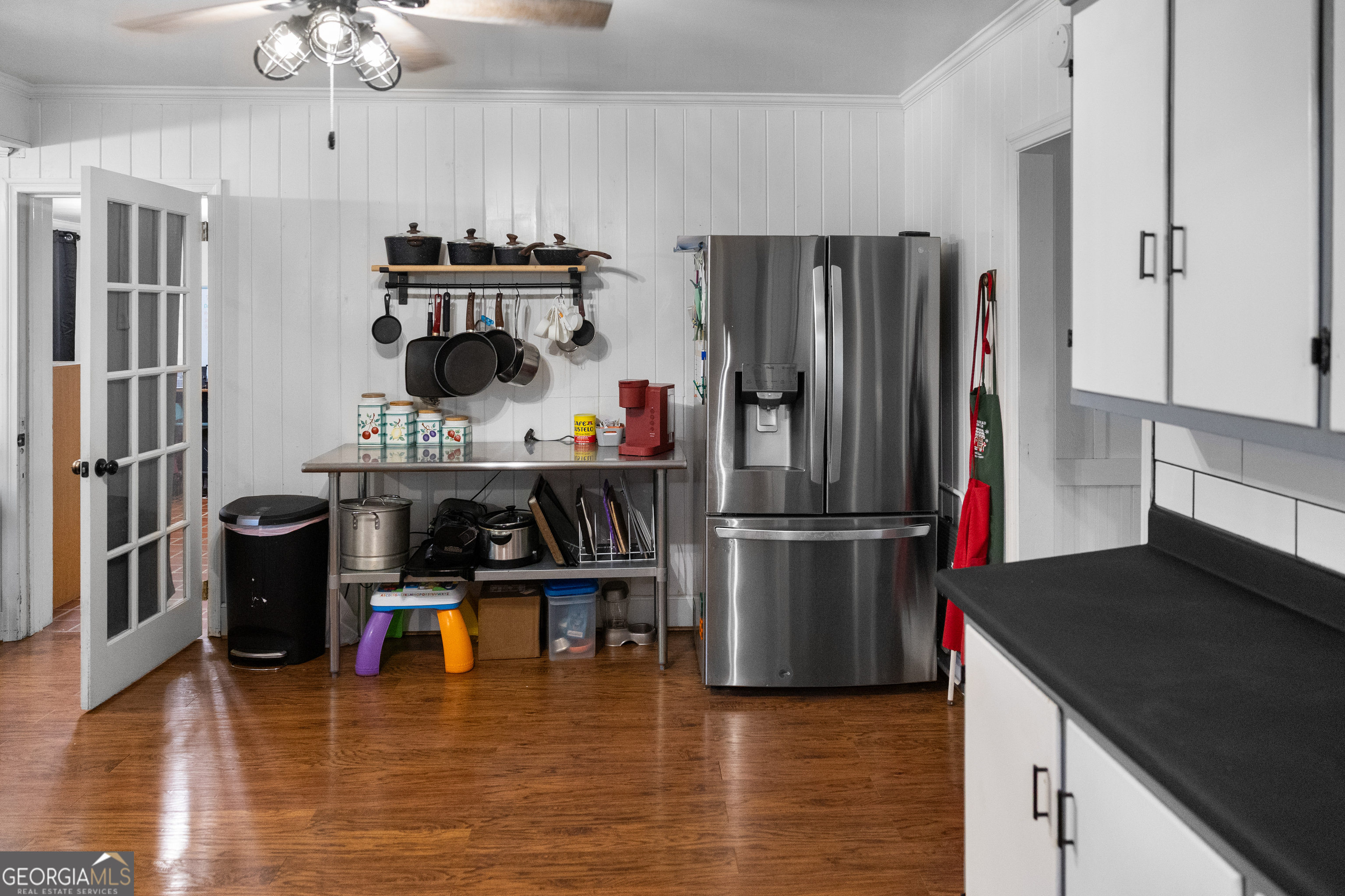 221 N Lake Drive
