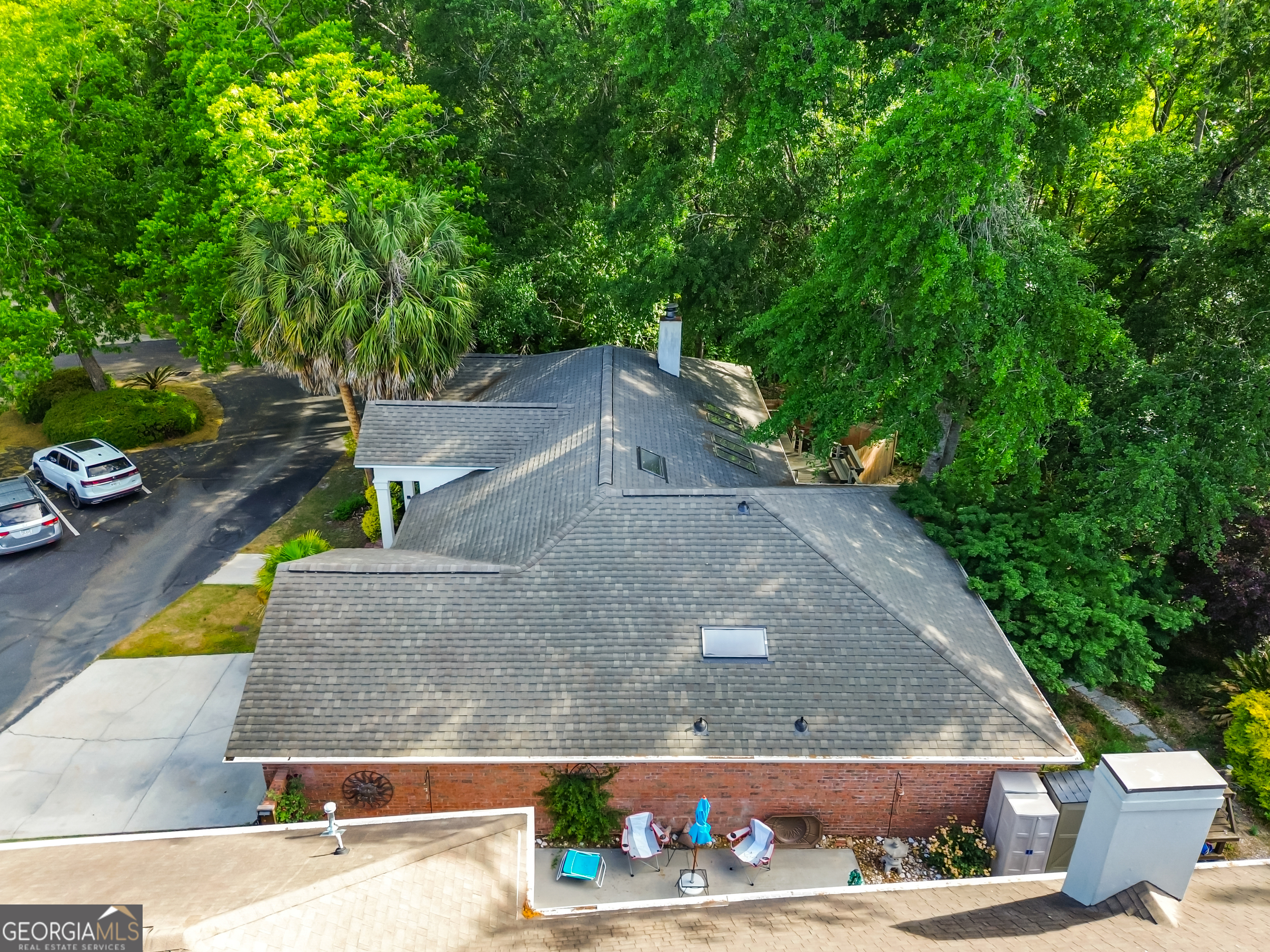 1666 Pondside Drive