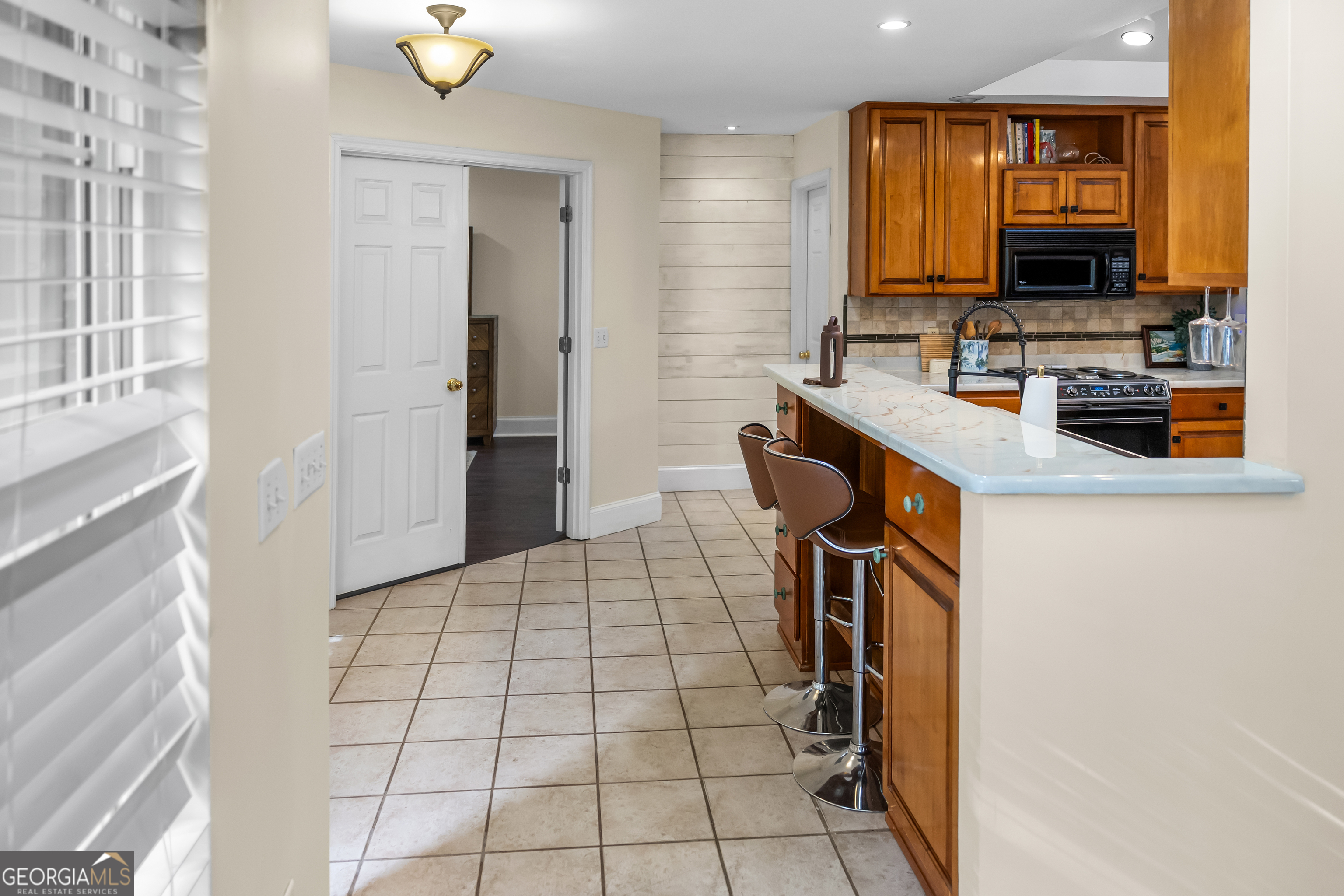 1666 Pondside Drive