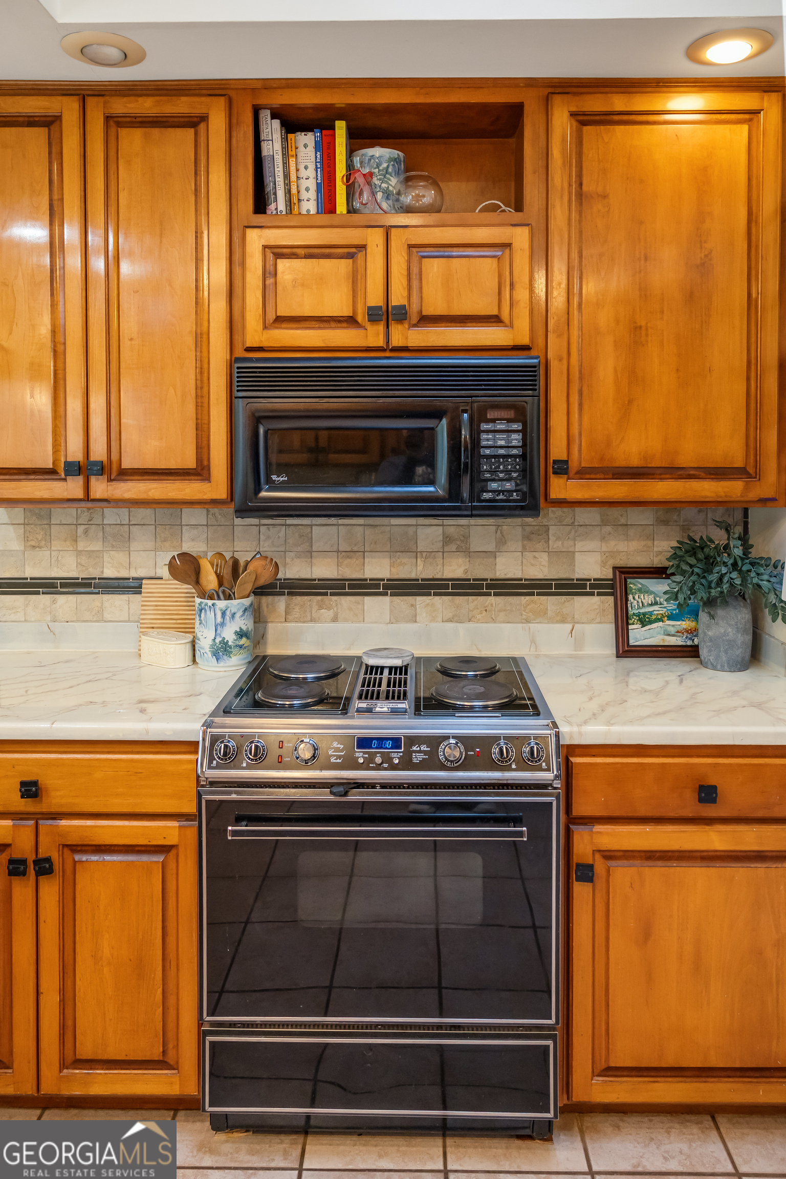 1666 Pondside Drive