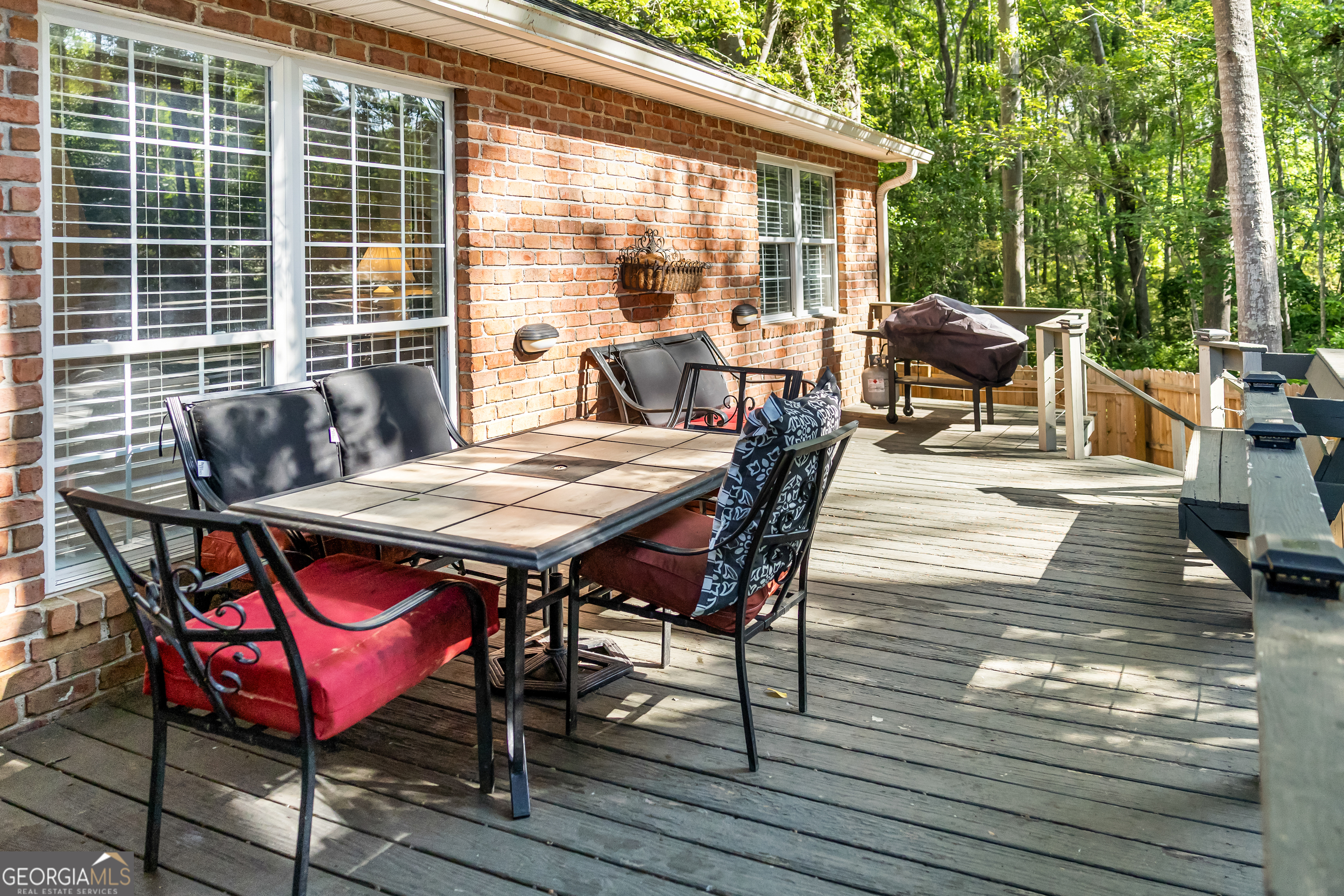 1666 Pondside Drive