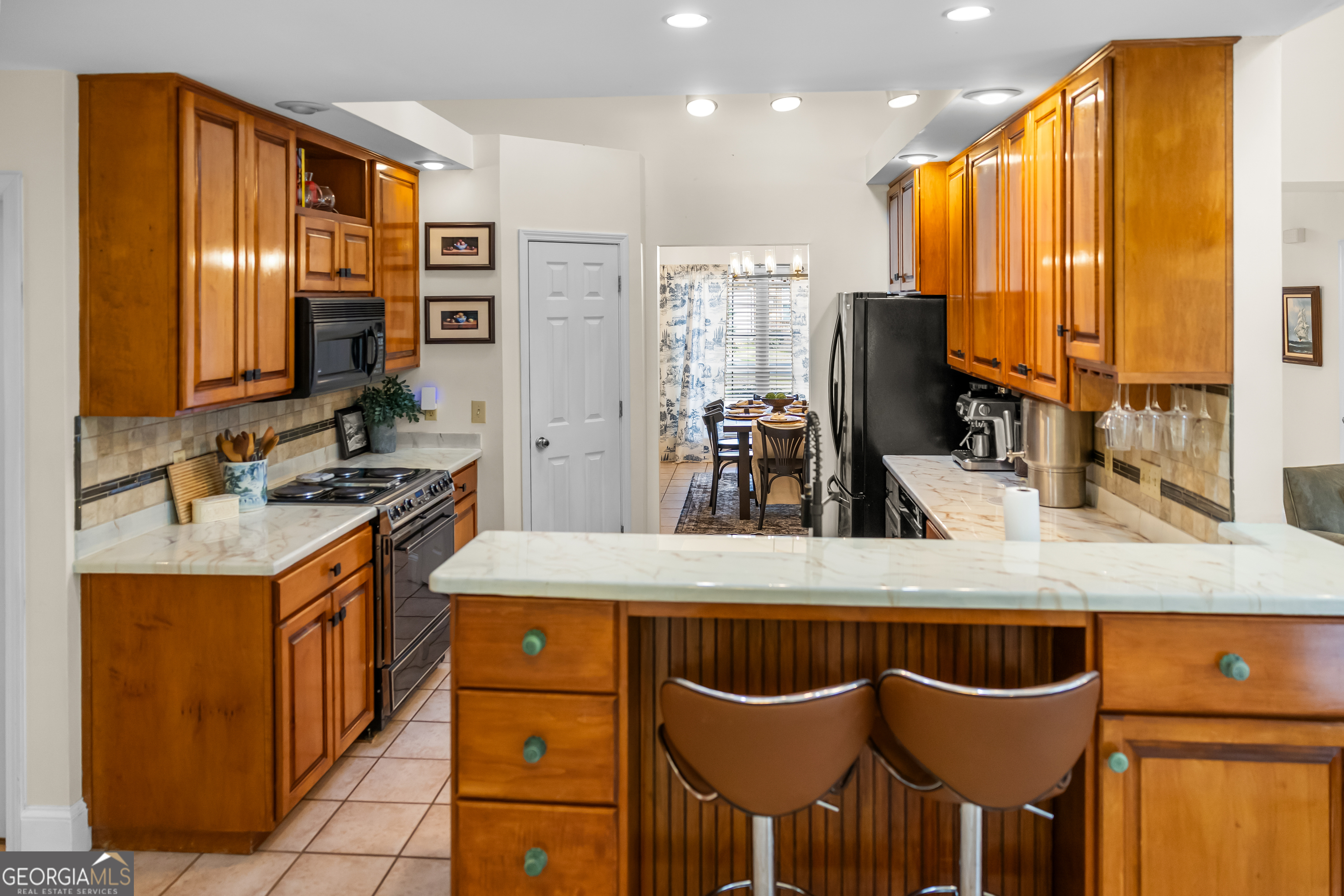 1666 Pondside Drive