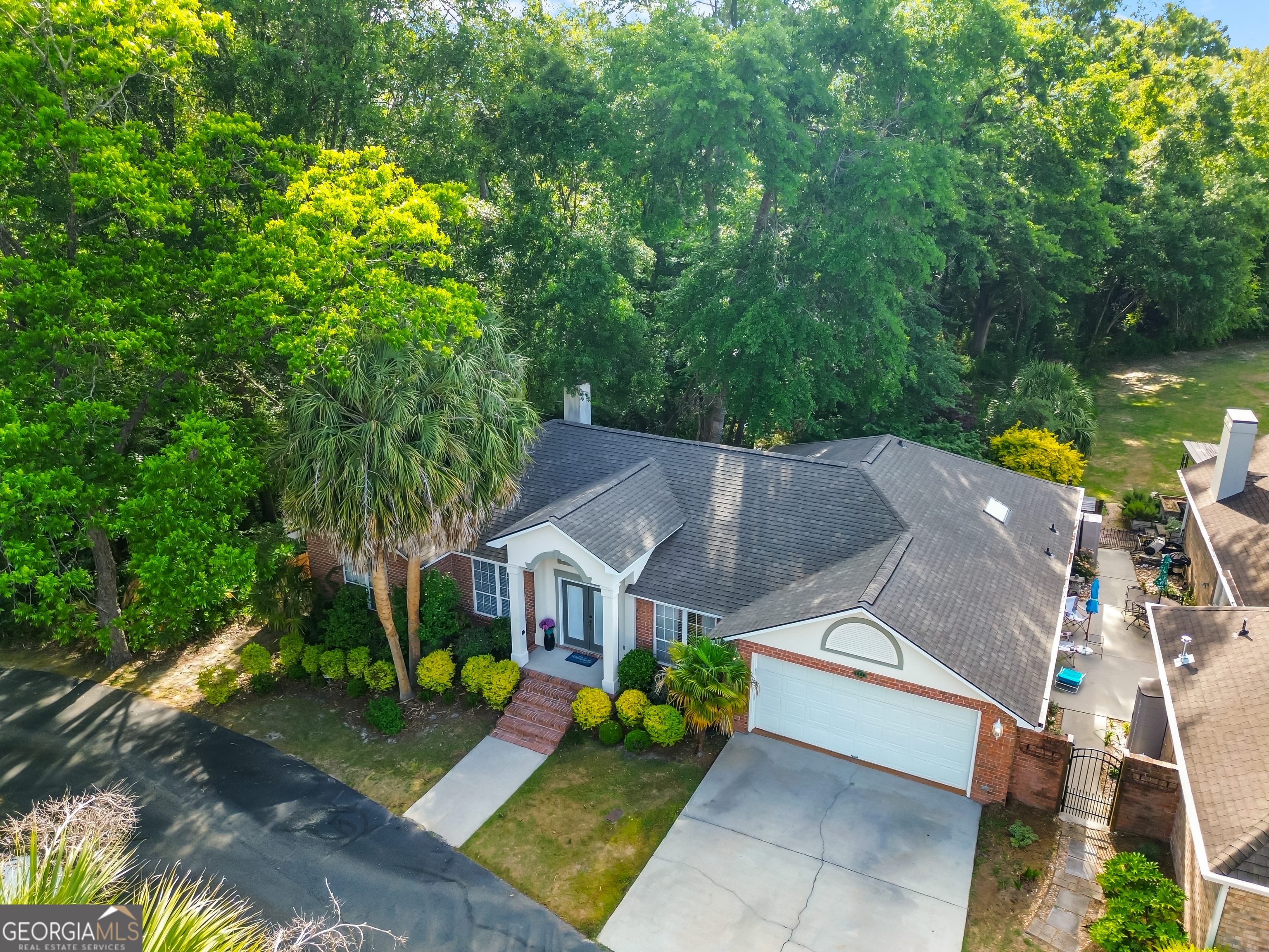 1666 Pondside Drive