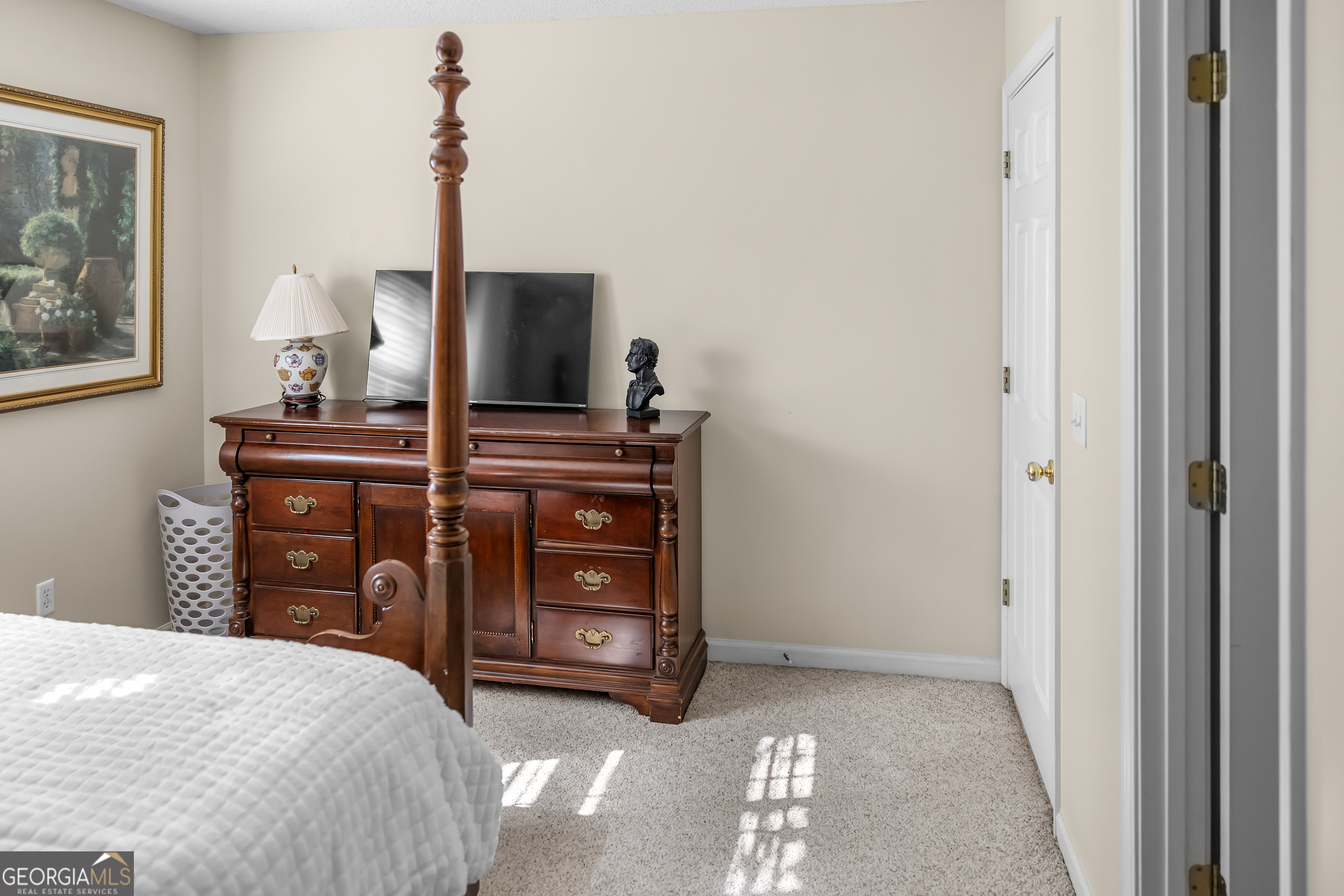 1666 Pondside Drive