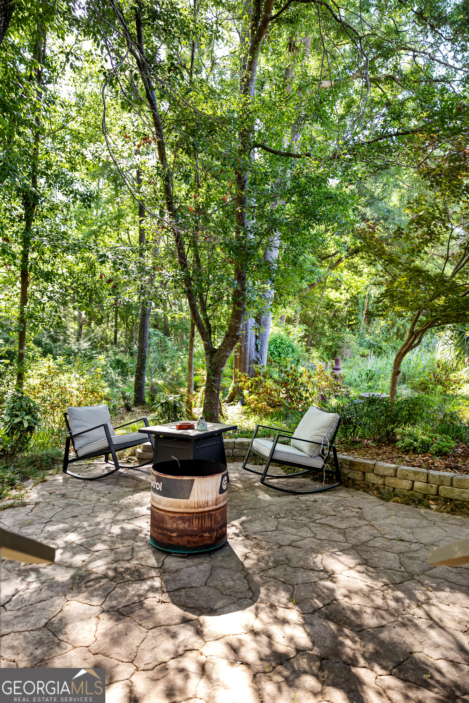 1666 Pondside Drive