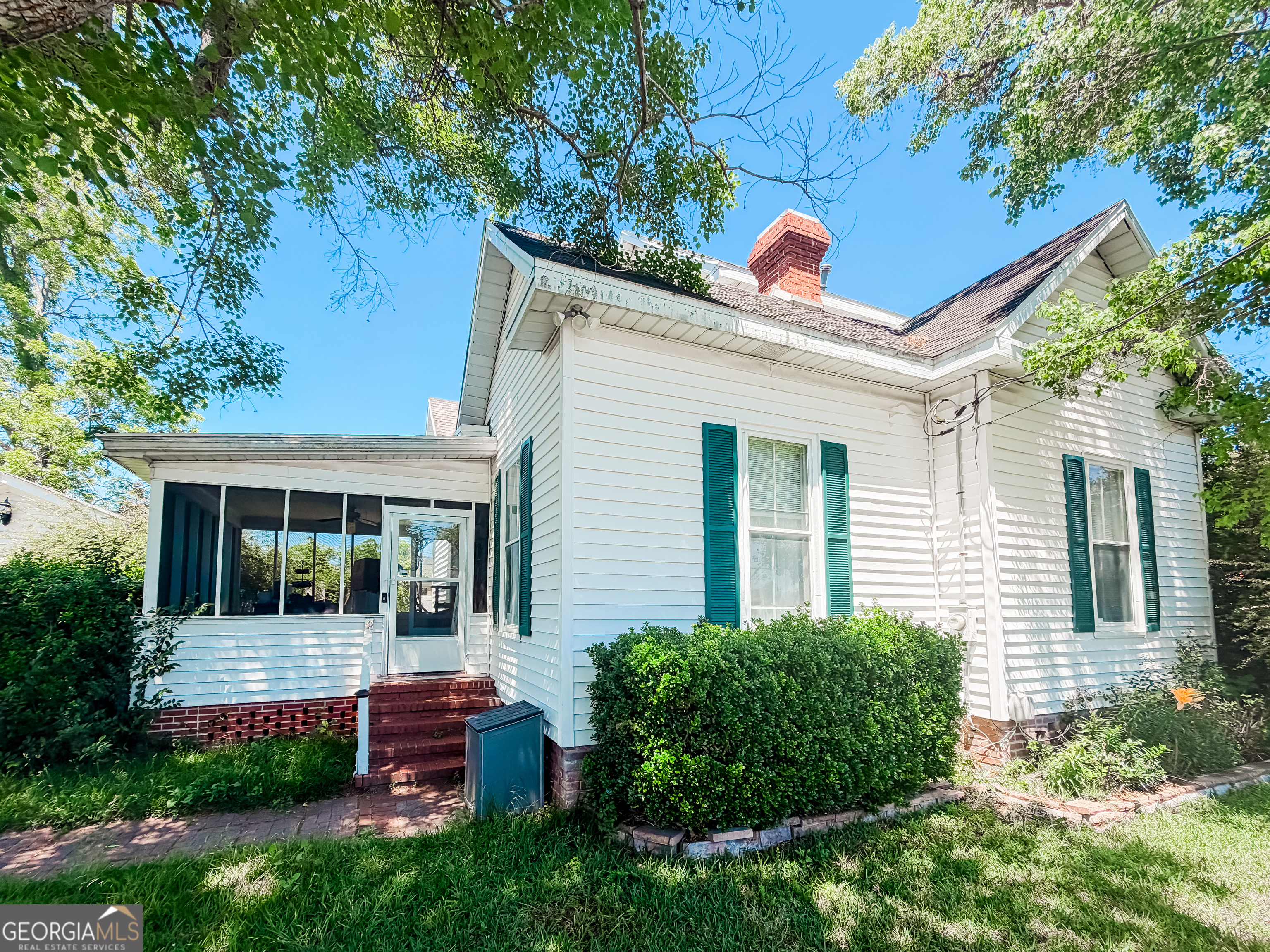 305 N Masonic Street