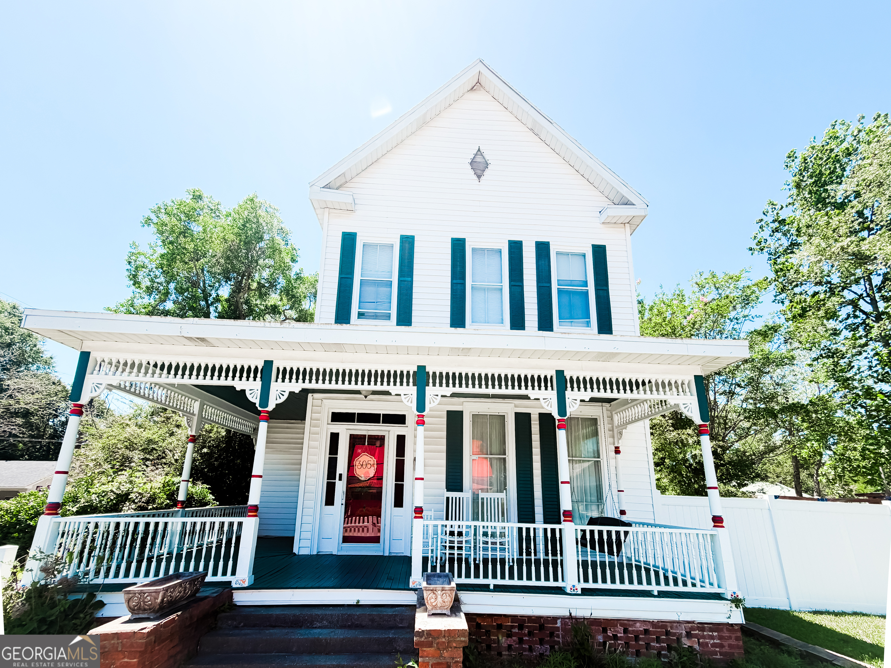 305 N Masonic Street