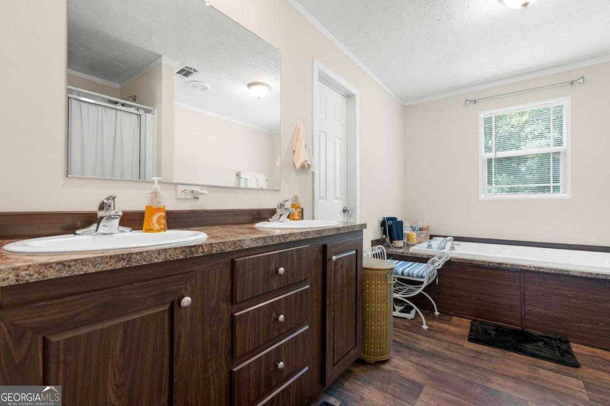3516 Bennetts Landing Road