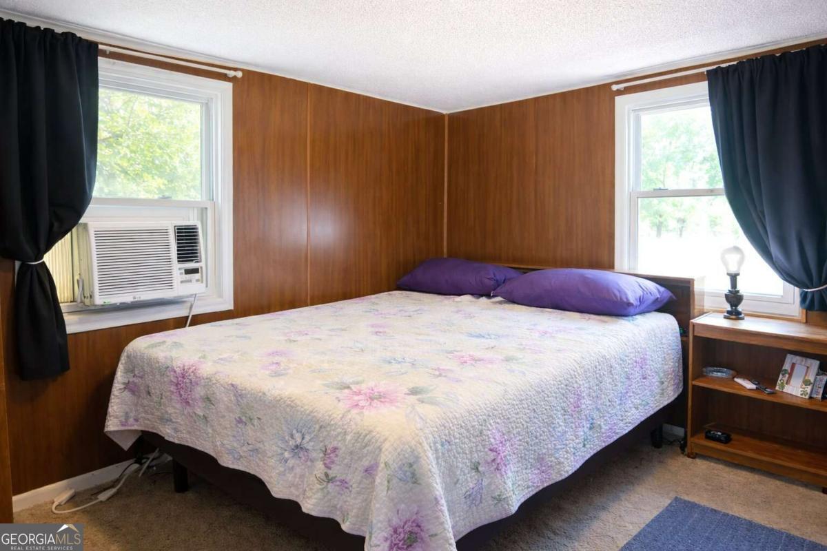 952 Royal Road