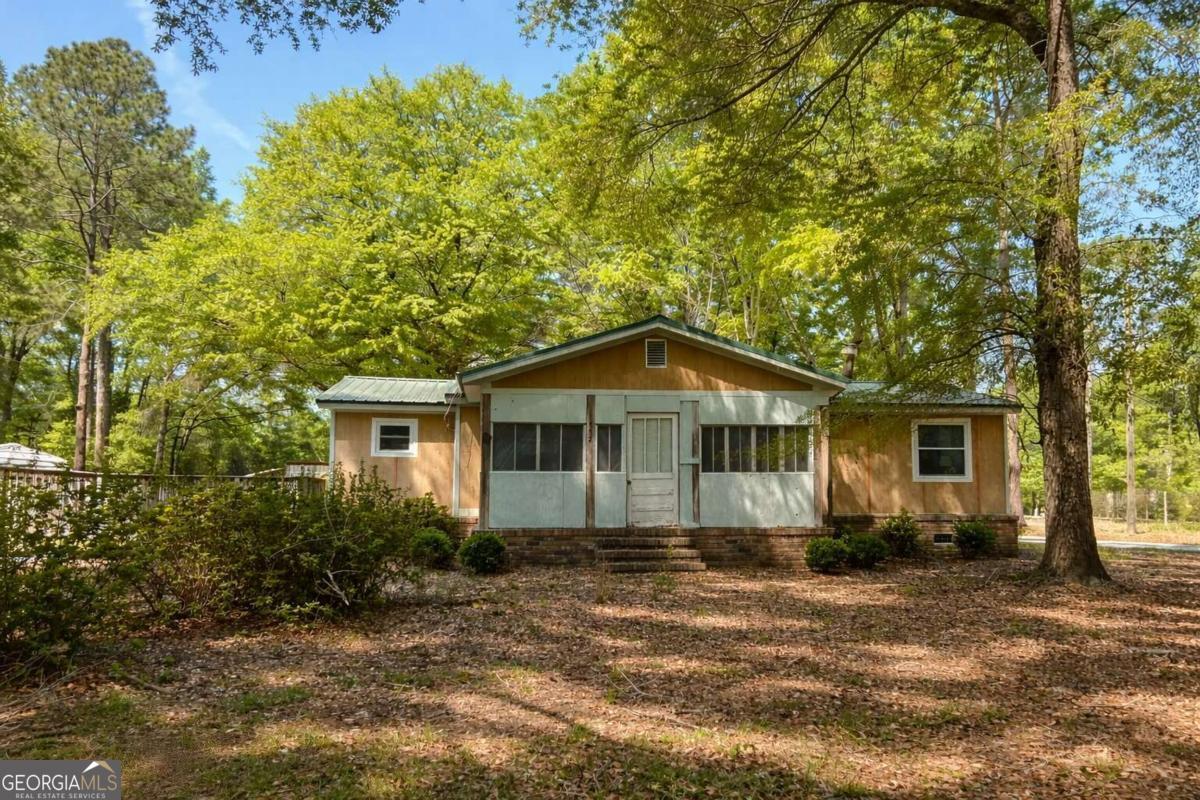 952 Royal Road