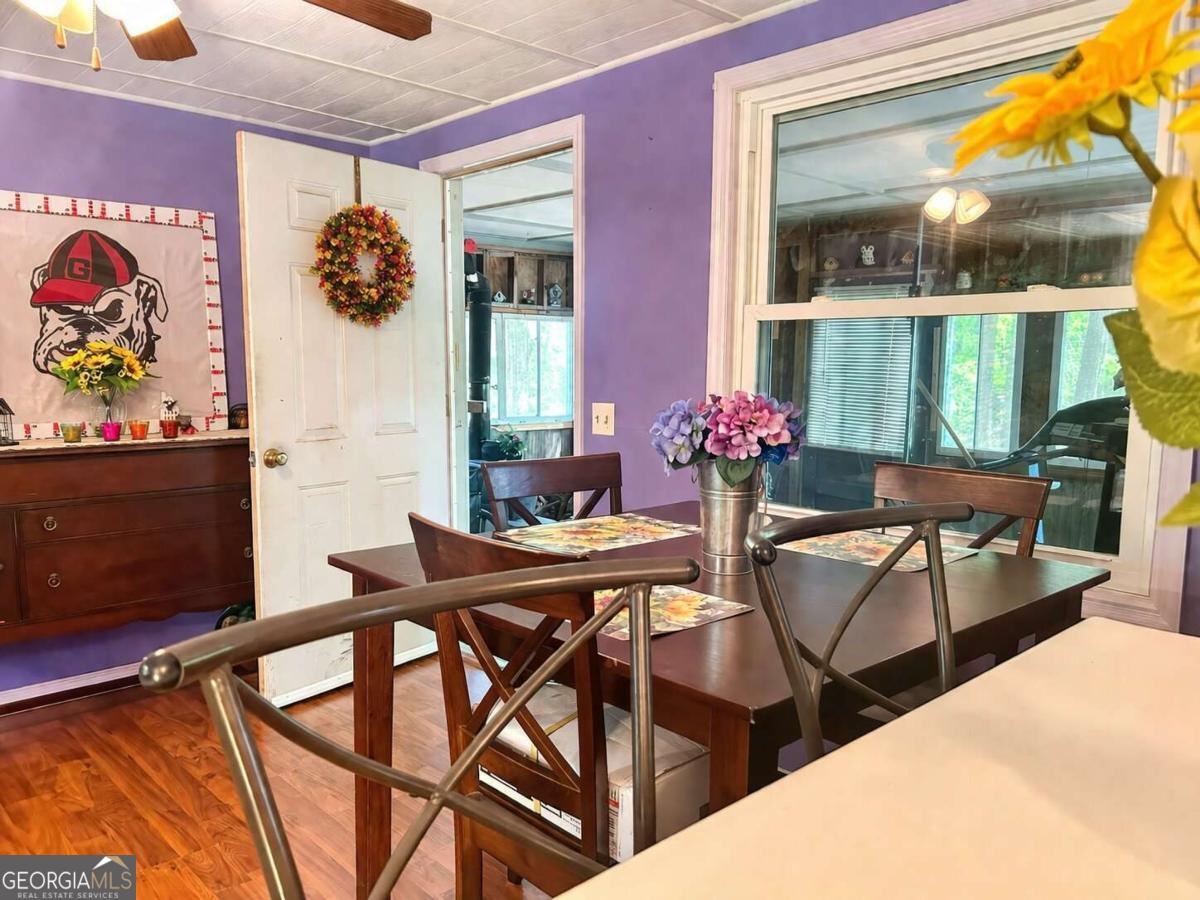 952 Royal Road