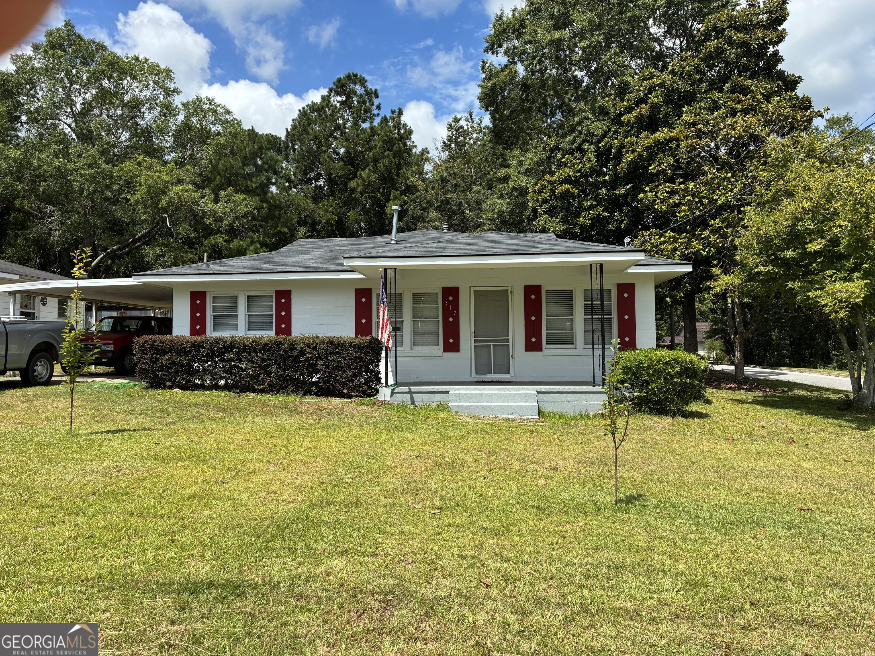317 Peachtree Circle