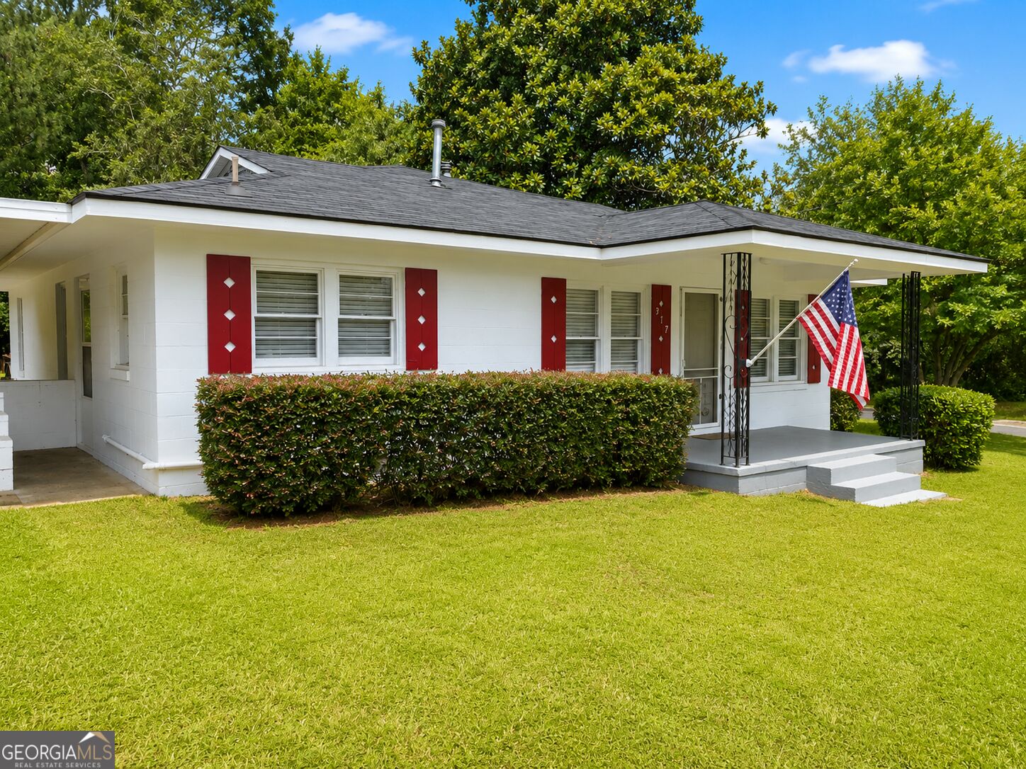 317 Peachtree Circle