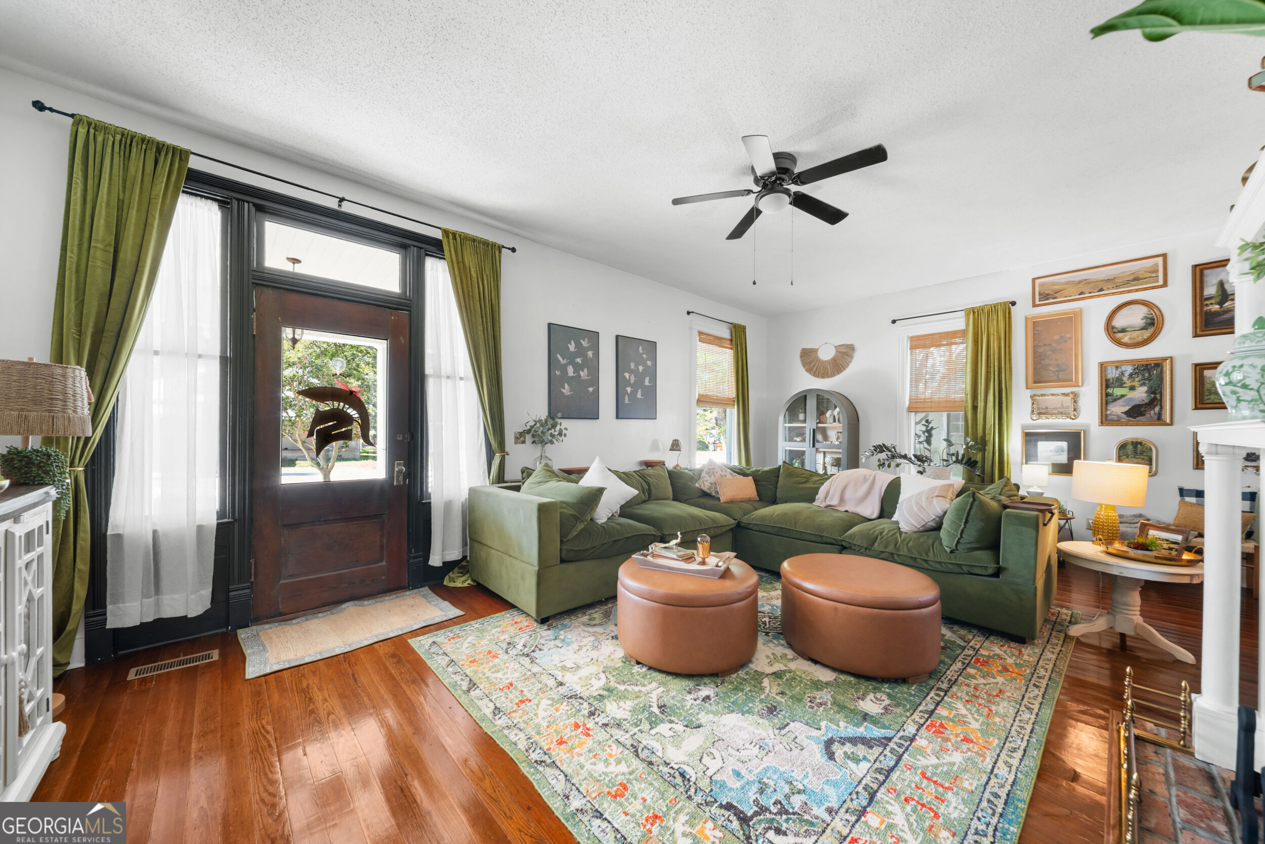 631 Barney Avenue