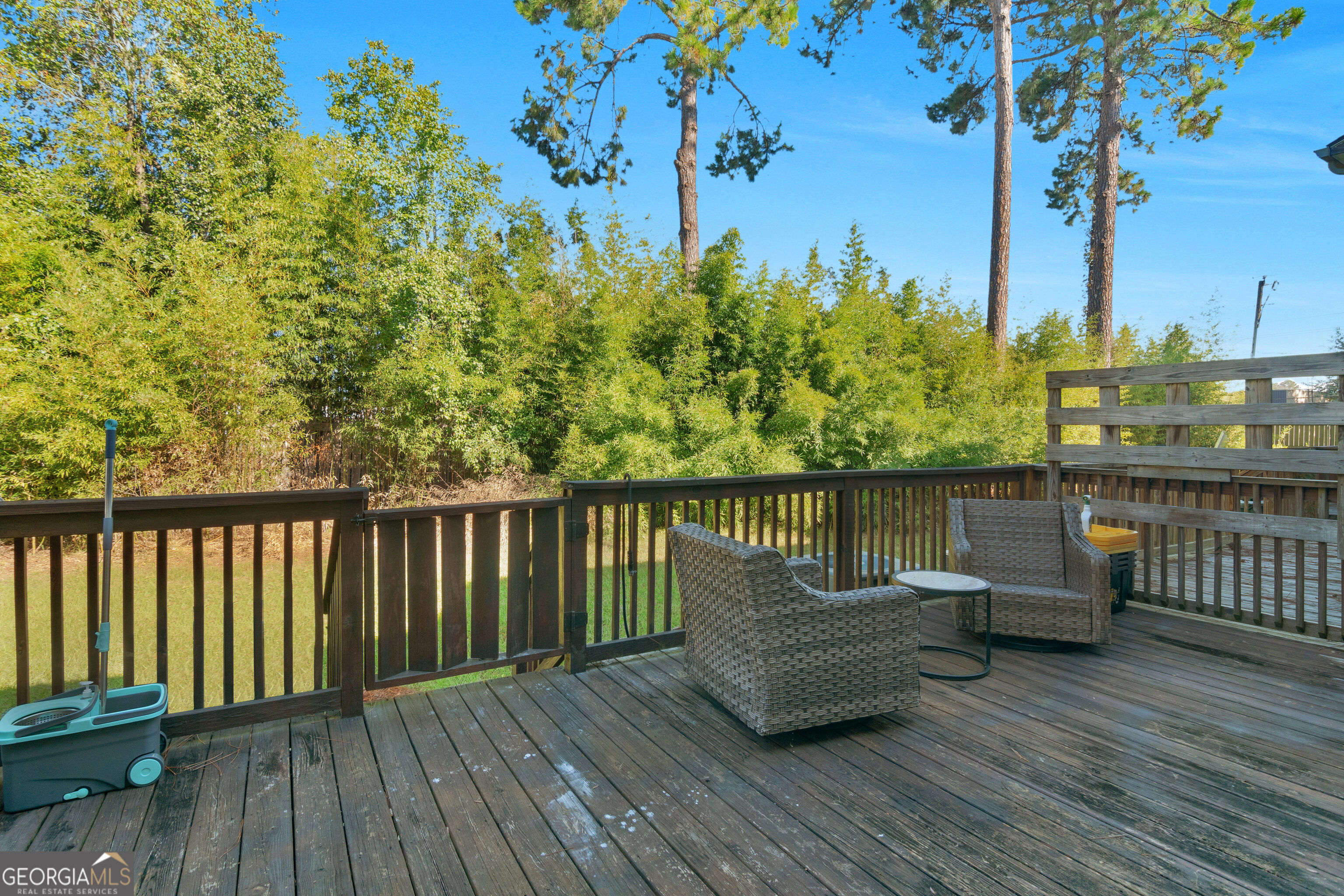 912 Pineland Avenue APT 4