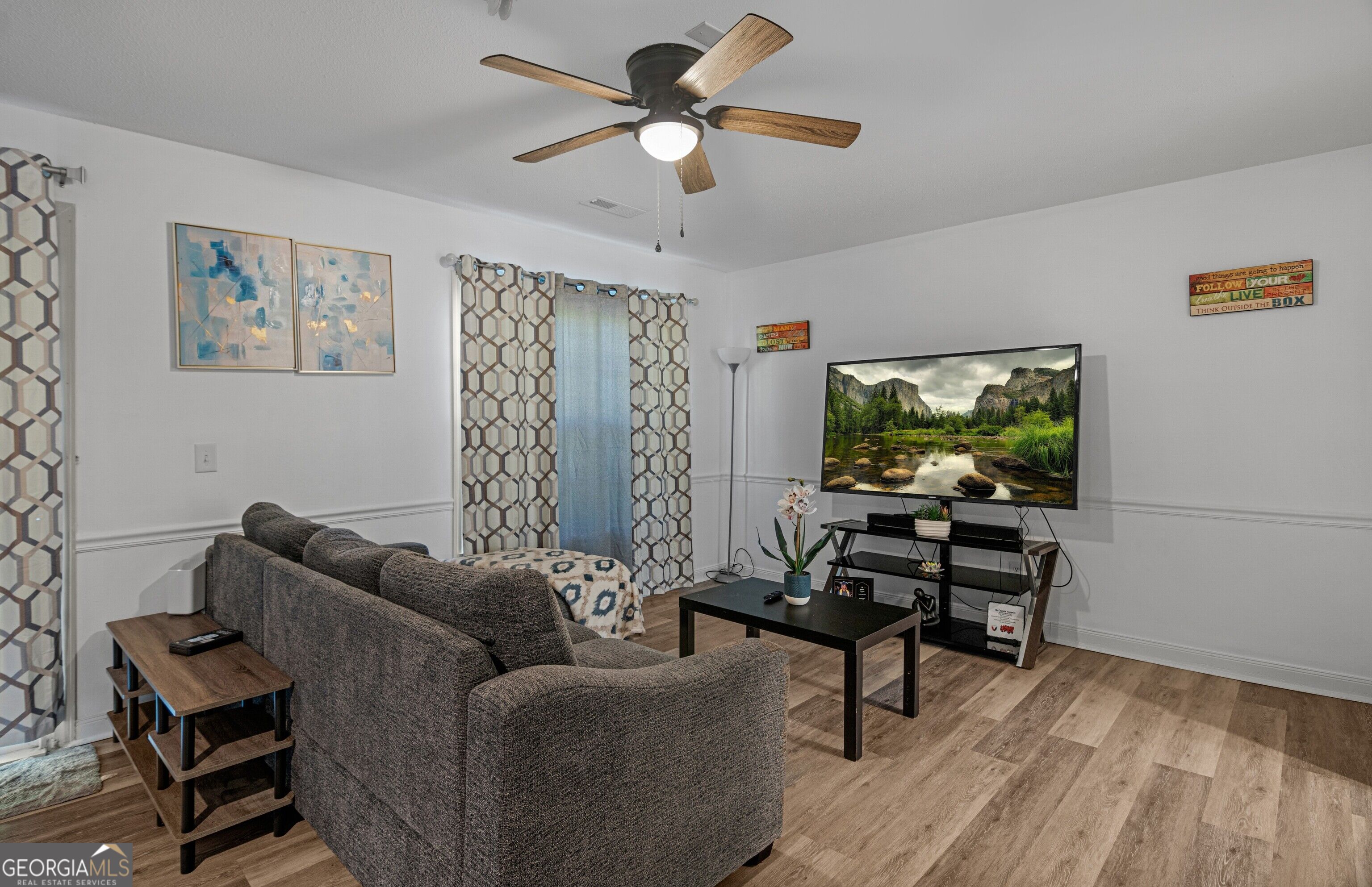 912 Pineland Avenue APT 4