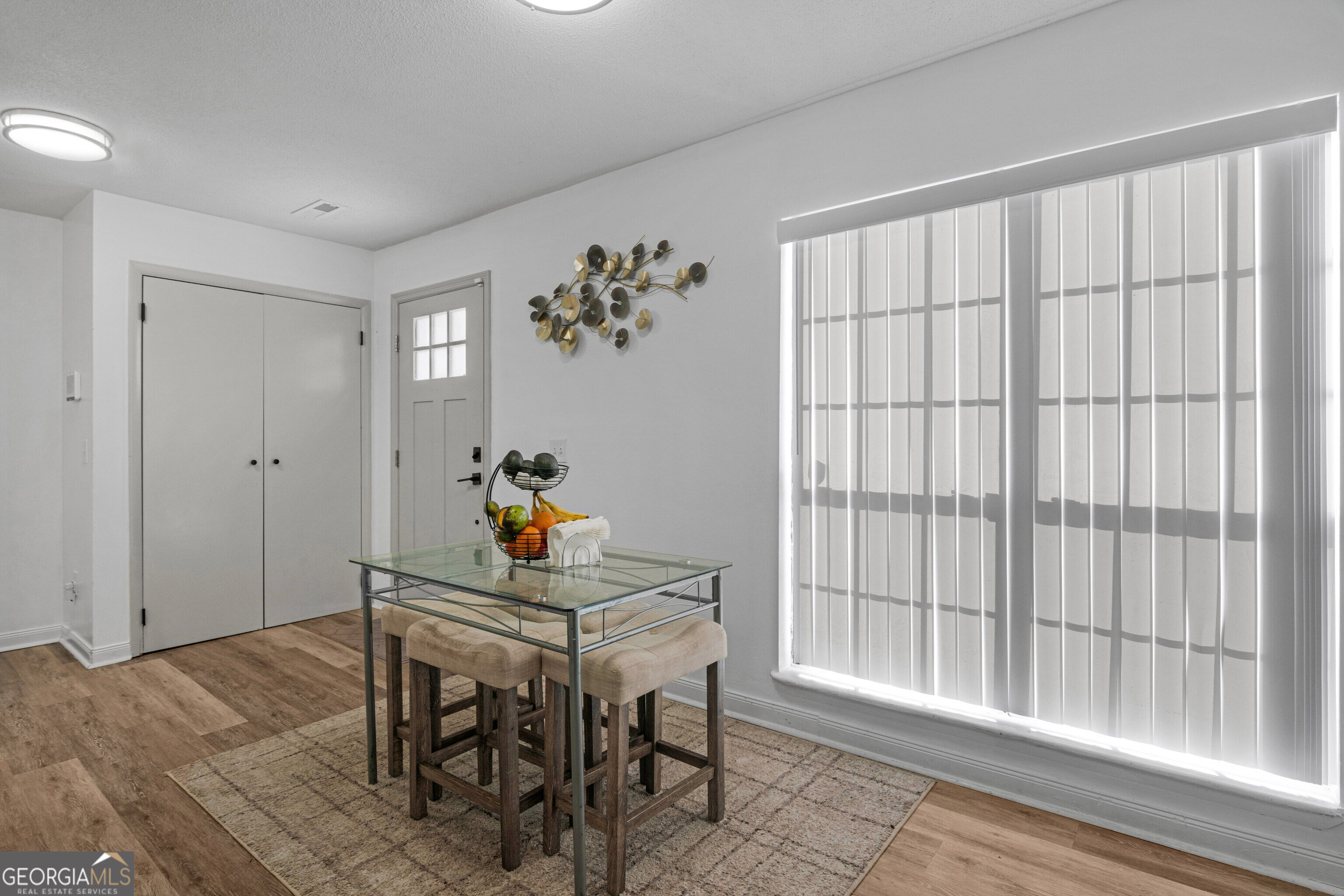 912 Pineland Avenue APT 4