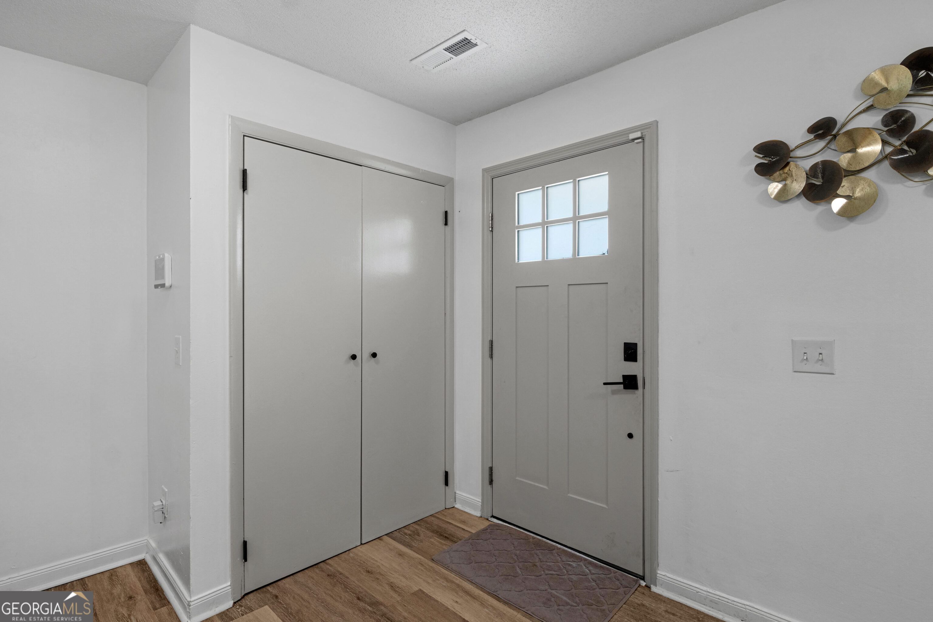912 Pineland Avenue APT 4