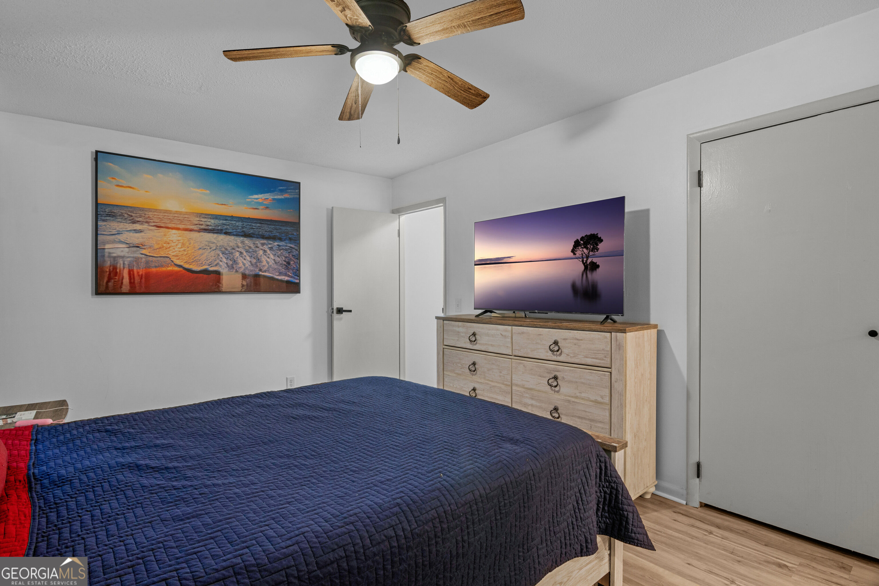 912 Pineland Avenue APT 4