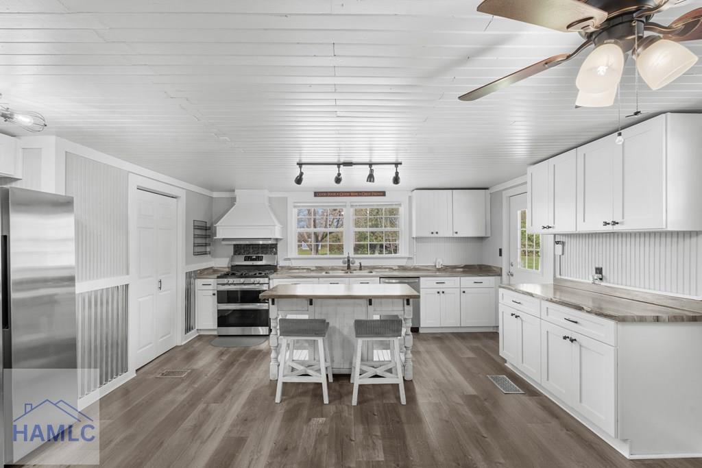 284 Dover Unit: ROAD