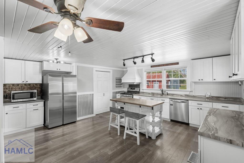 284 Dover Unit: ROAD