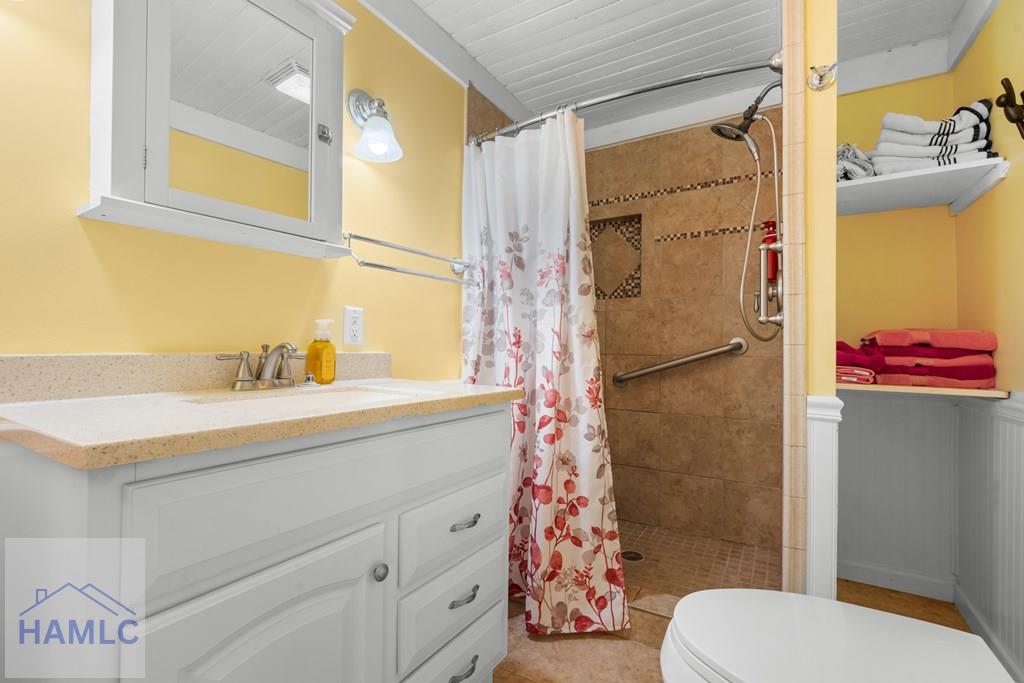 284 Dover Unit: ROAD