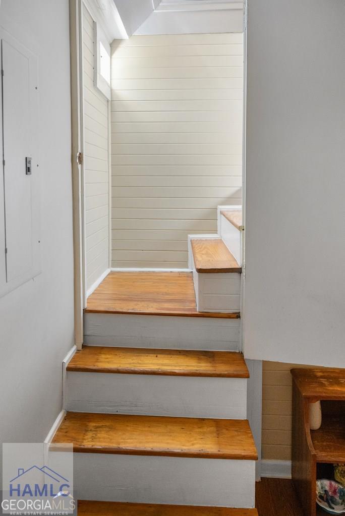 17732 Old River Road