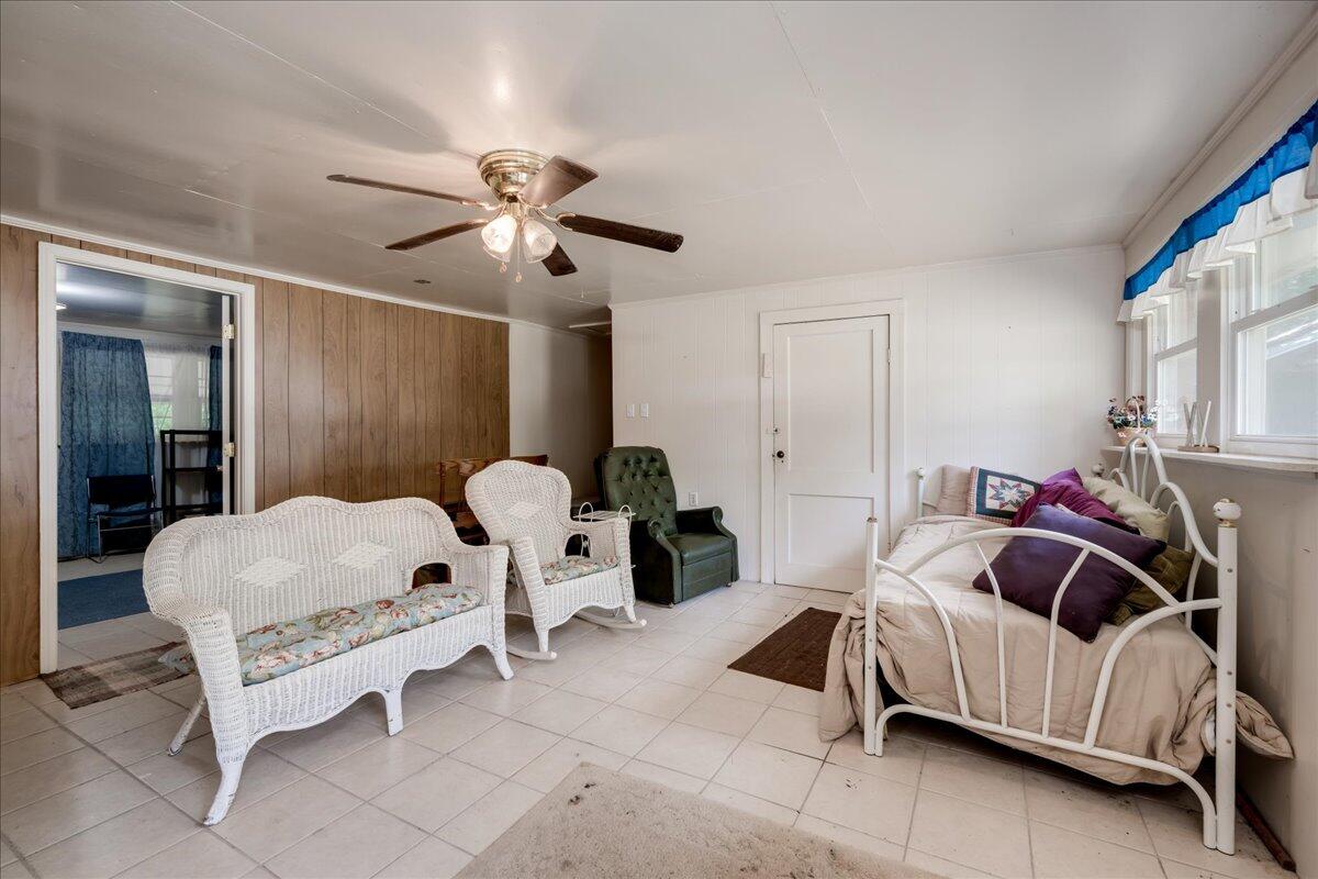 1135 N MASONIC Street