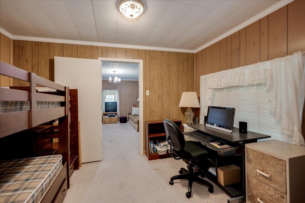 1135 N MASONIC Street