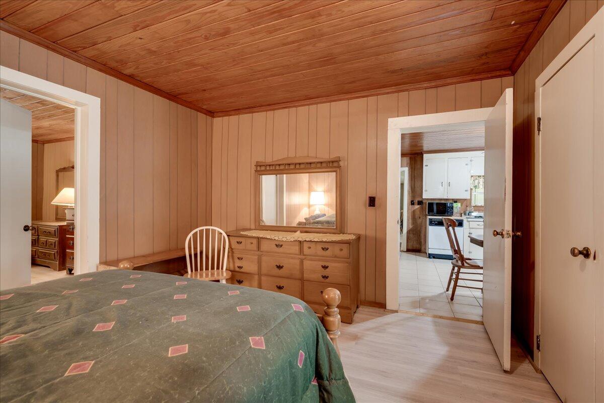 1135 N MASONIC Street