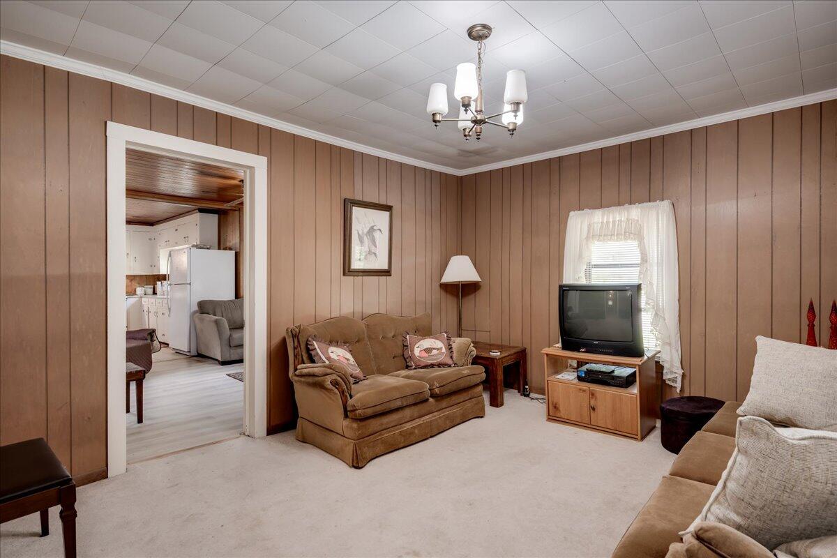 1135 N MASONIC Street