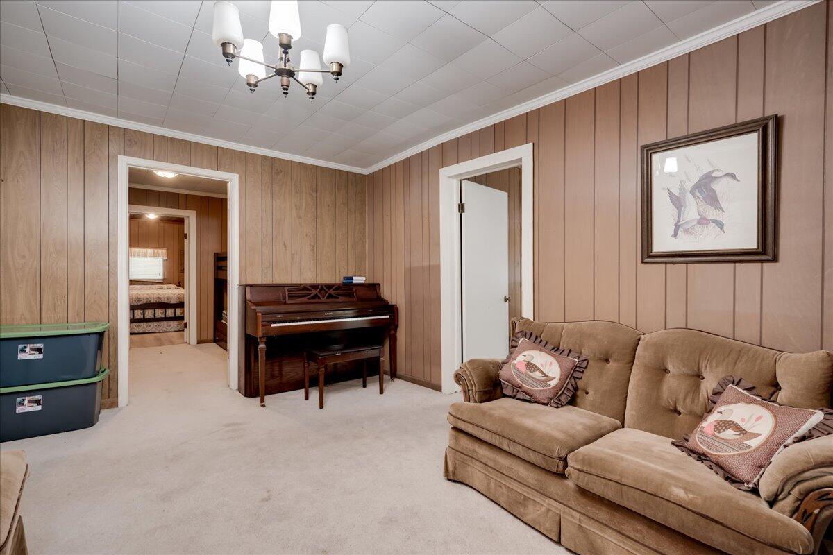 1135 N MASONIC Street