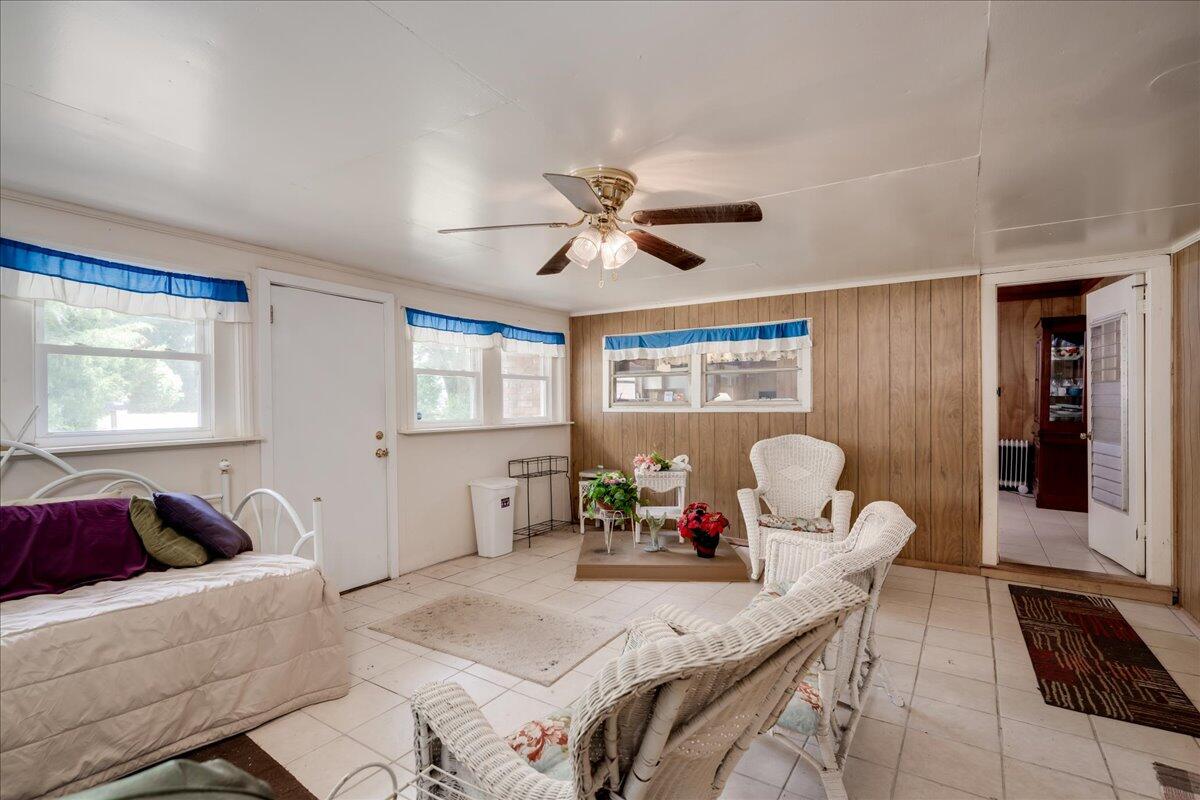 1135 N MASONIC Street