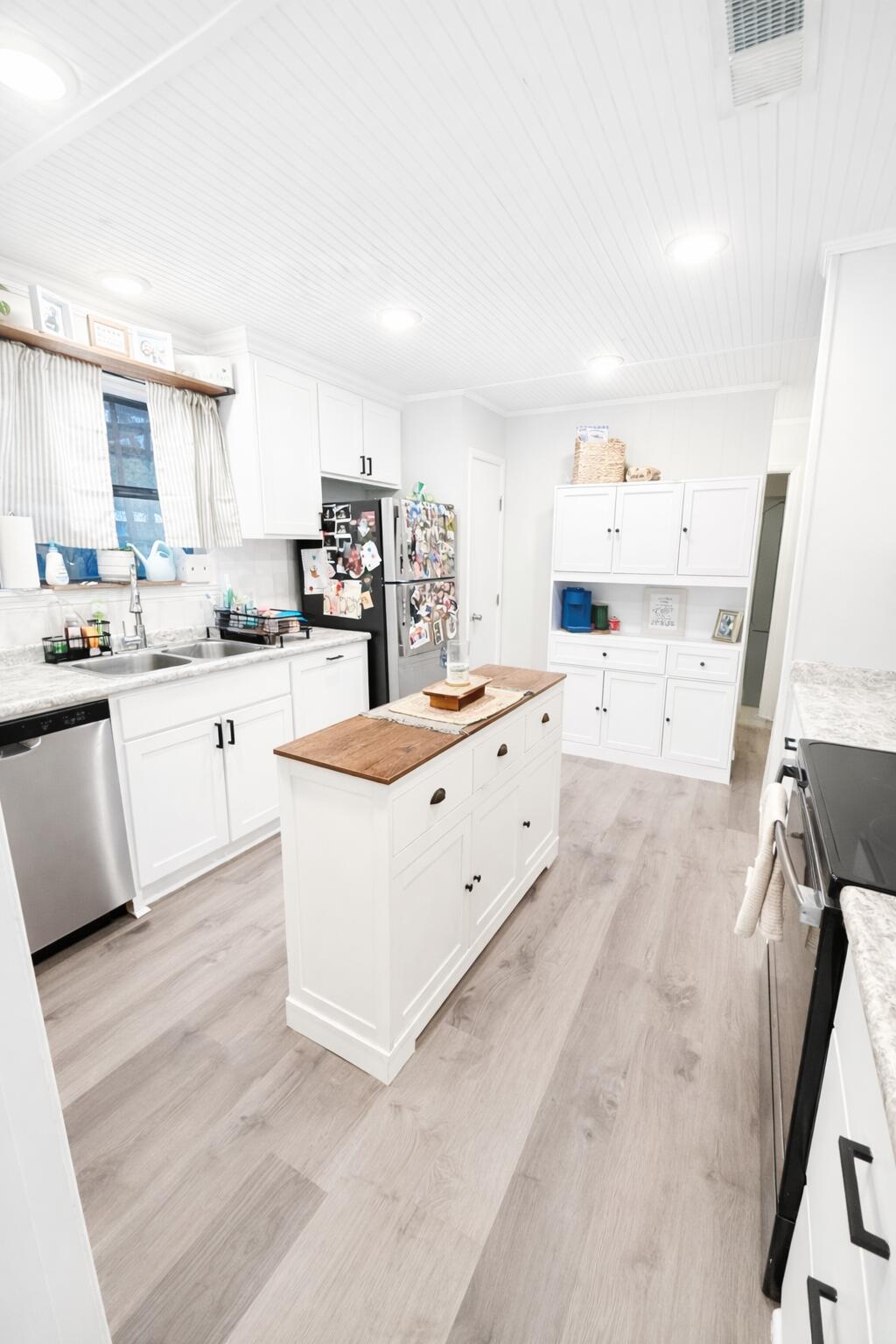 221 Sylvan Heights Drive