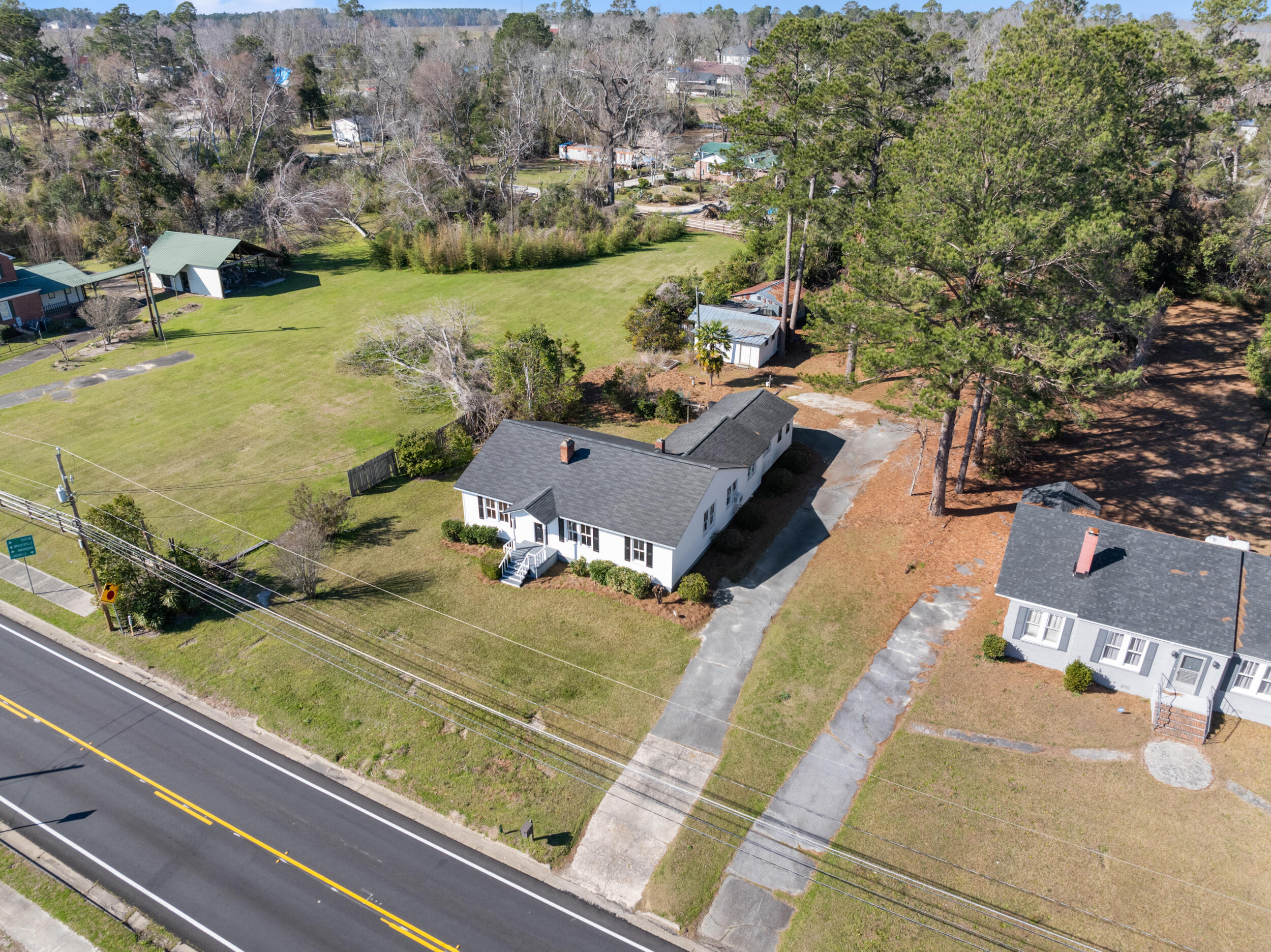 65 E Calhoun Street