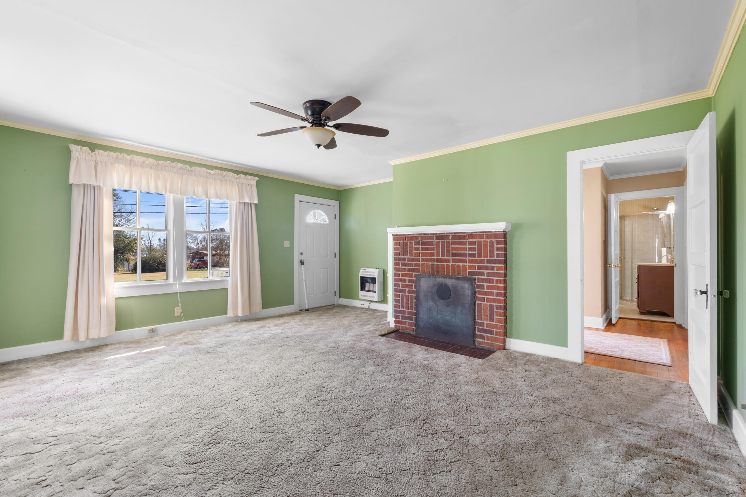 65 E Calhoun Street