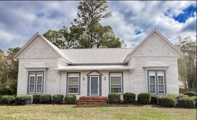211 Railroad Street