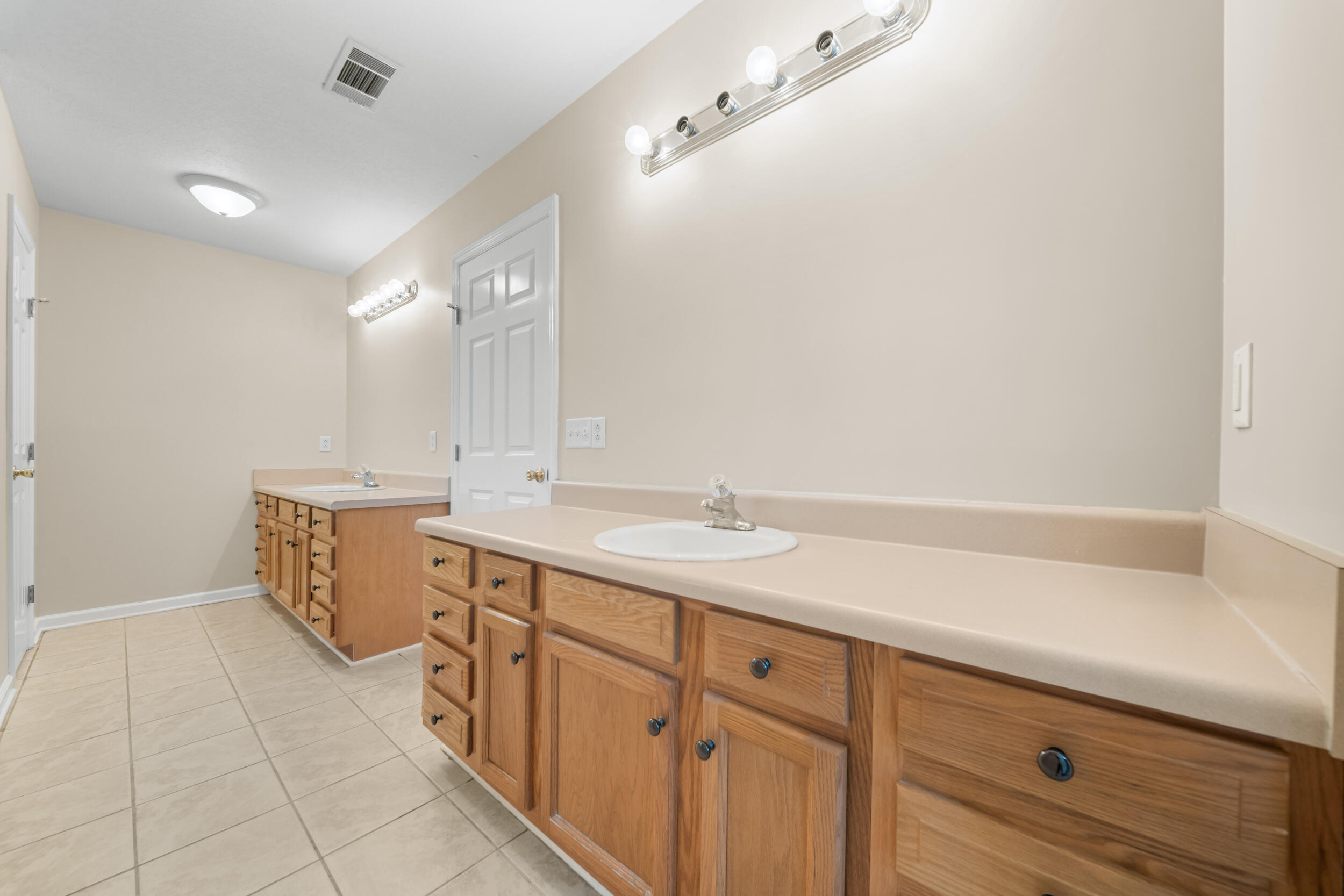 103 Forest Road